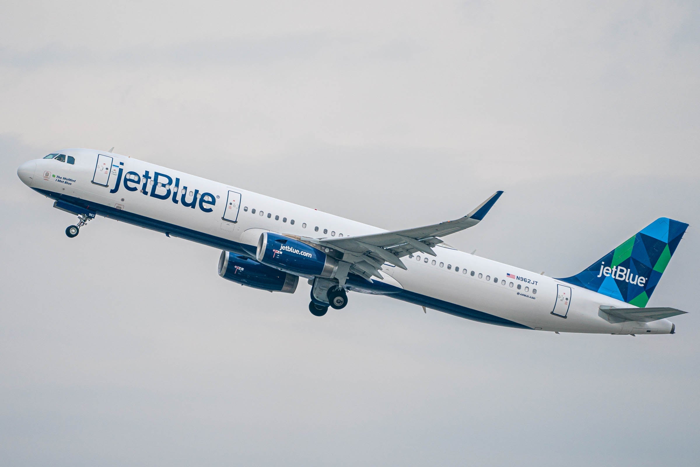 JetBlue A321 Airbus LAX Cloudy TPGStock-1