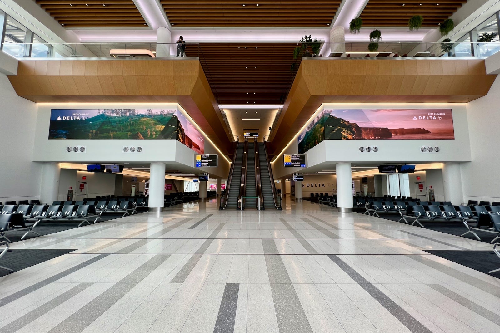 Delta New Terminal LaGuardia NYC LGA