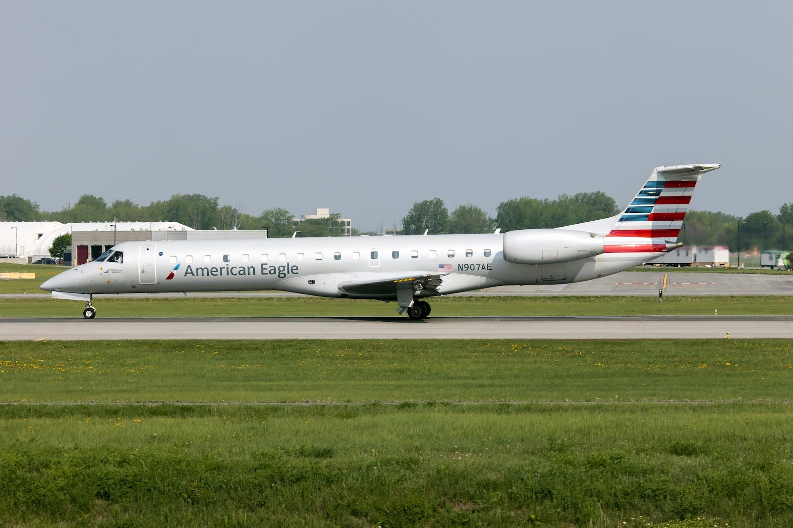 An American Eagle (Piedmont Airlines) Embraer ERJ-145LR just
