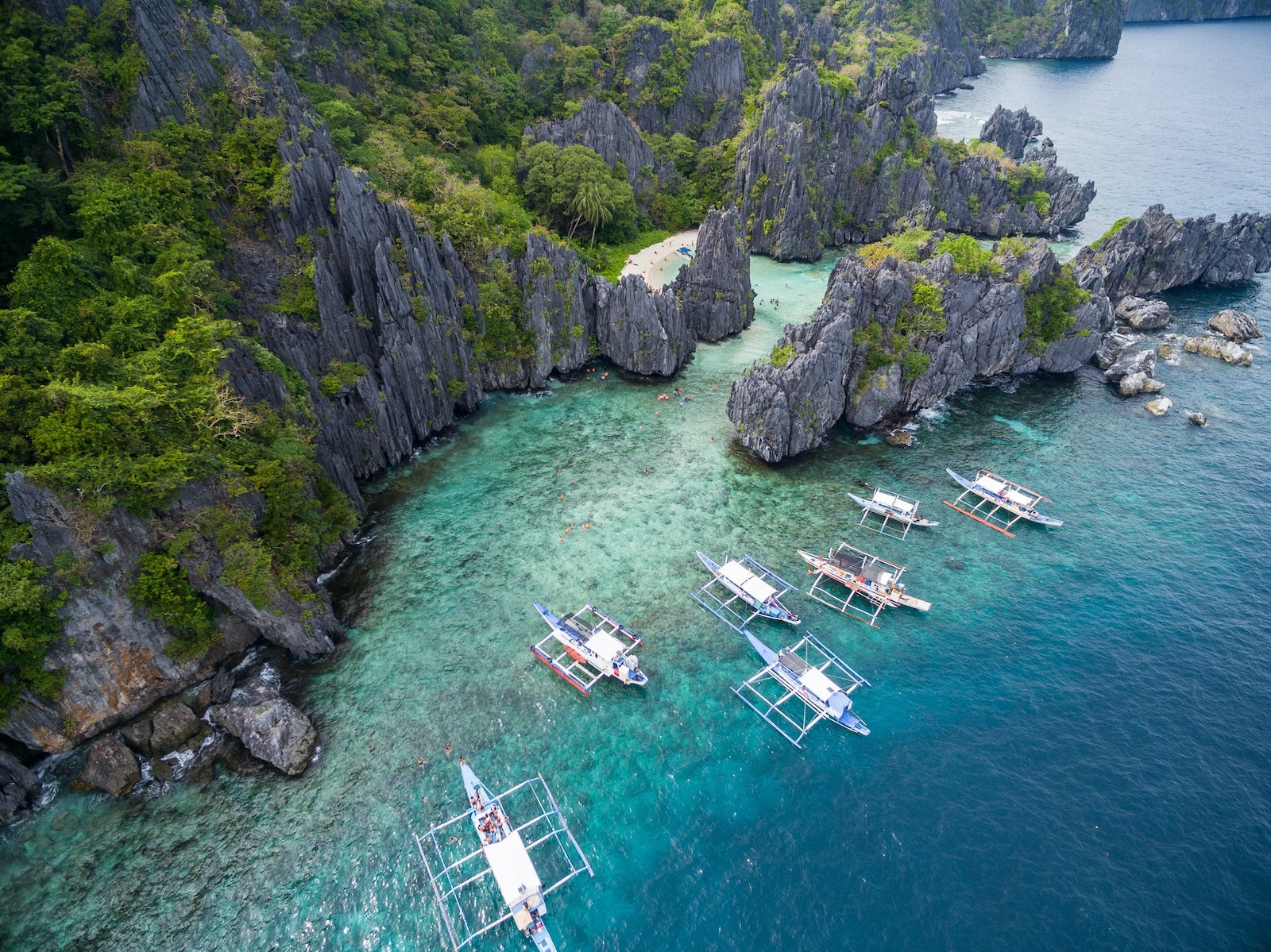 Hidden Beach in Matinloc Island. Philippines