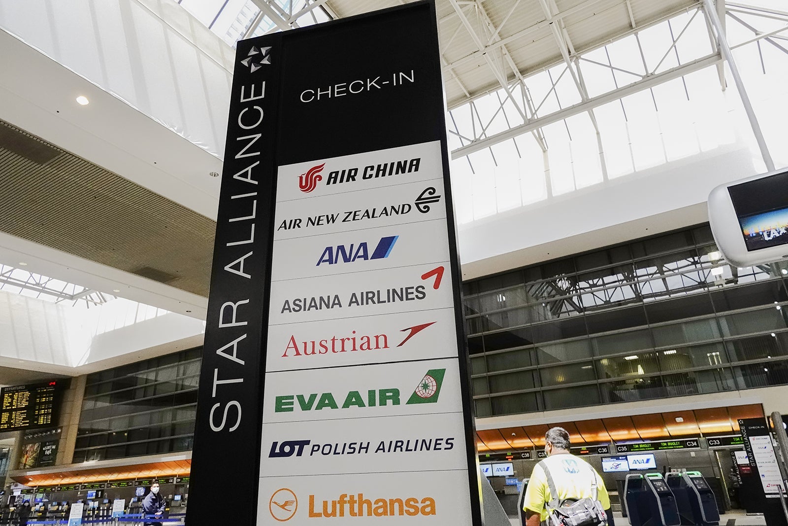 Travelers At LAX Airport As U.S. Airline Daily Traffic Falls