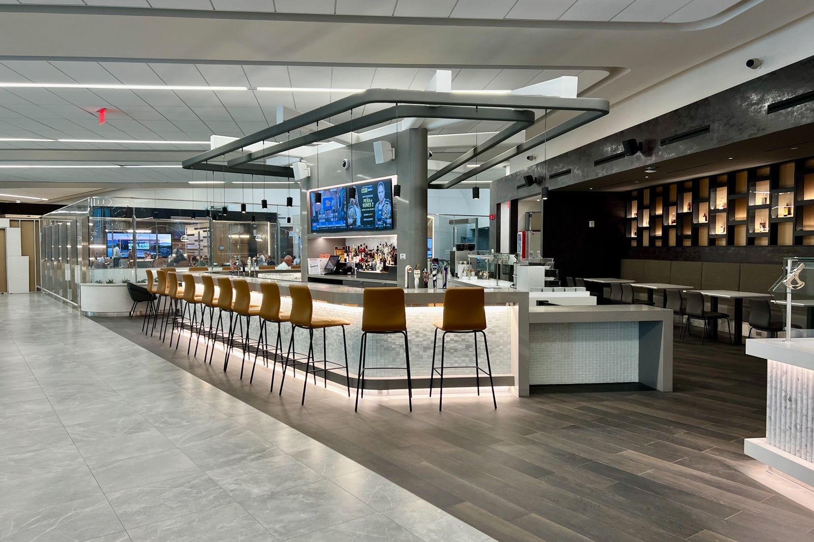 American Airlines Admirals Club LGA