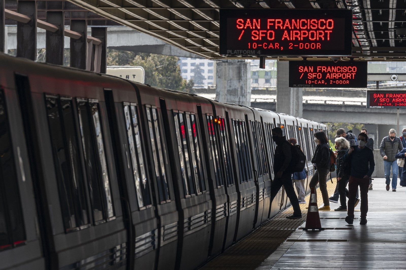 Commuters As San Francisco Draws Pledges From Firms To Return Workers To City