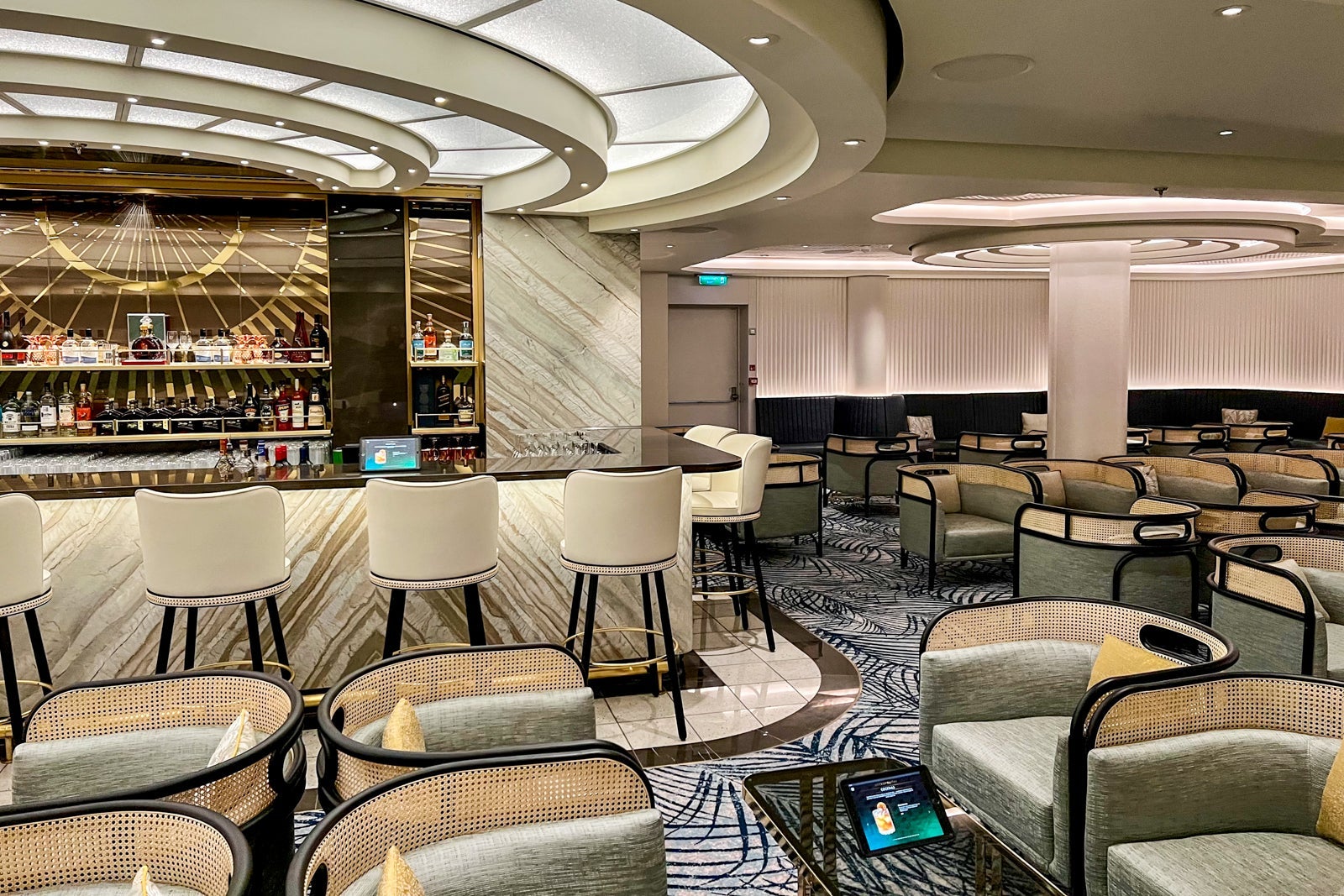 The Metropolitan Bar on Norwegian Prima.