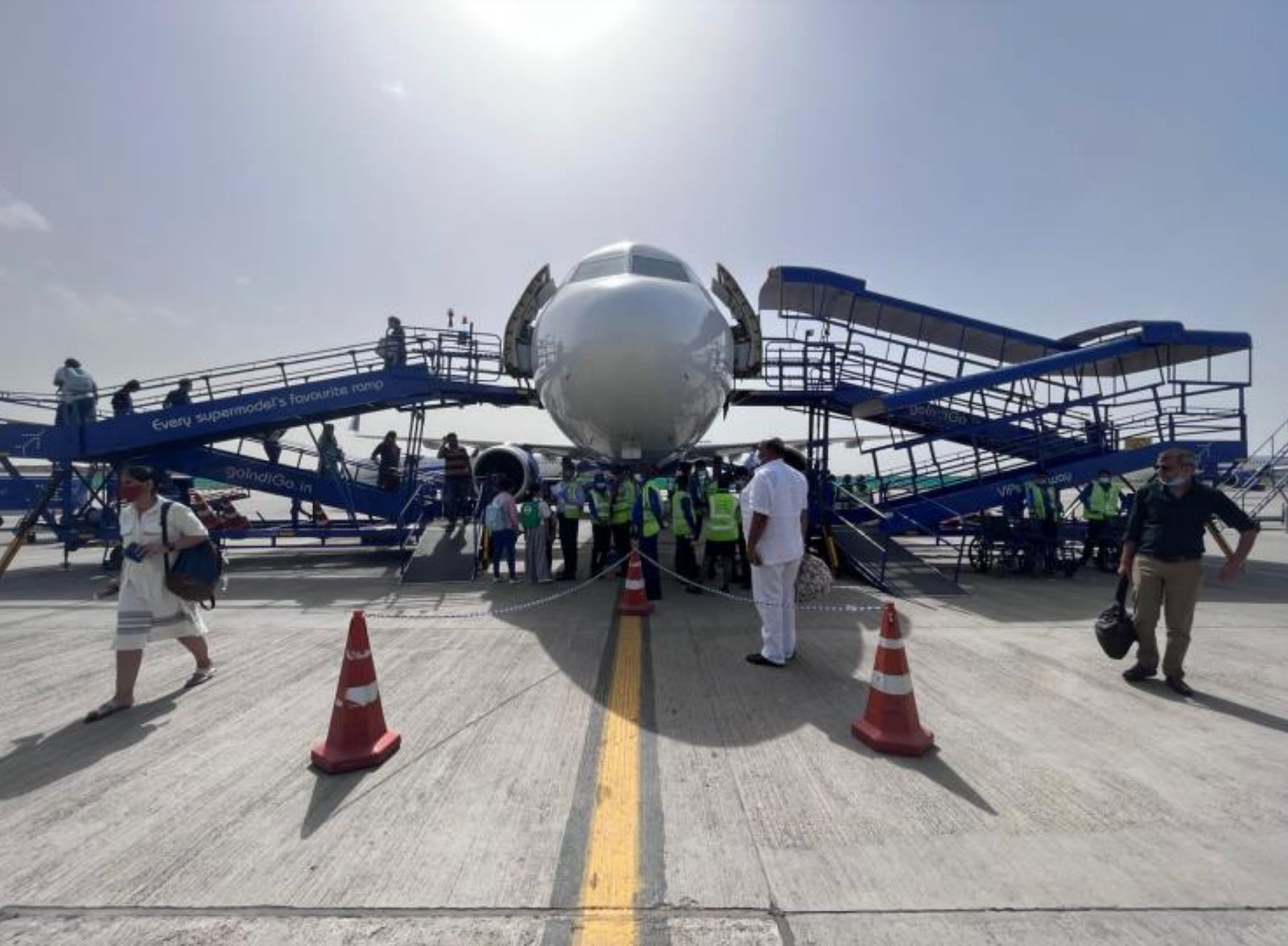 indigo triple deplaning