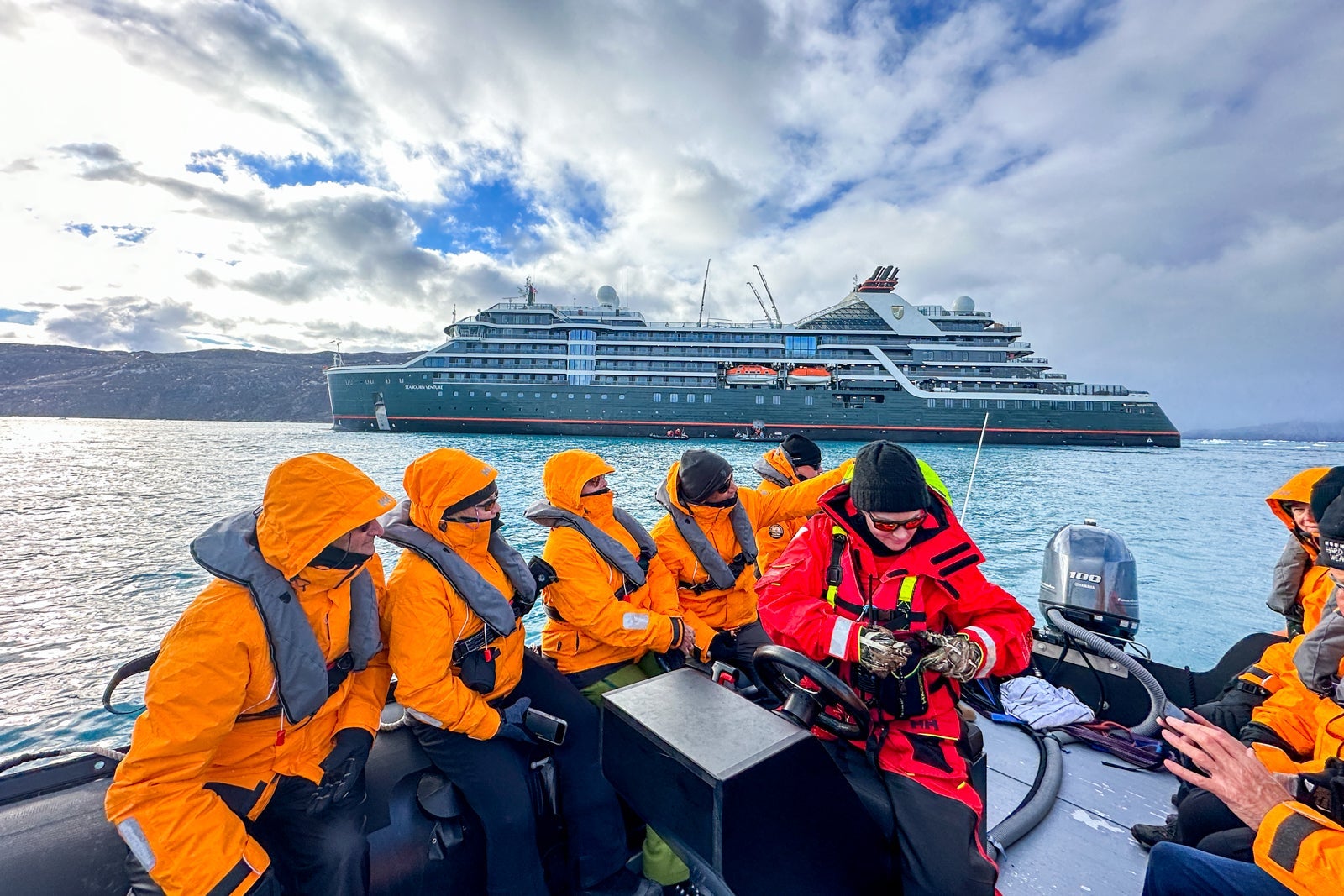 Seabourn Venture Submarine