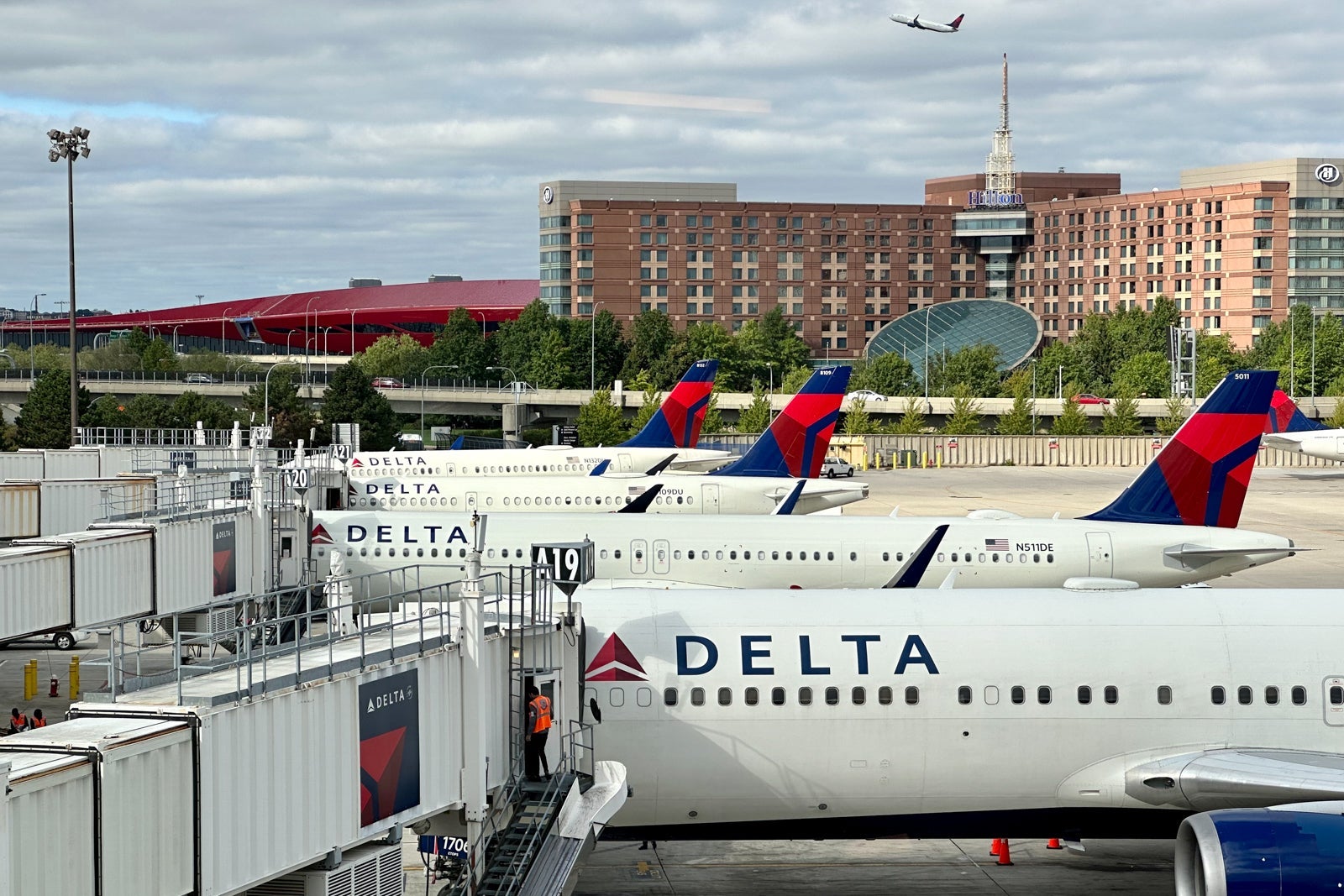 Delta Planes Boston