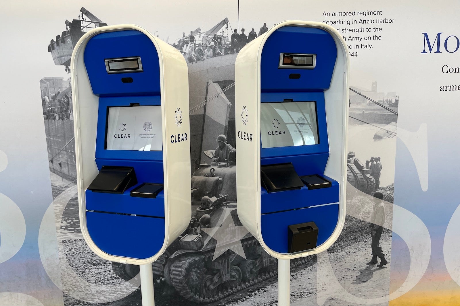 clear sign up station