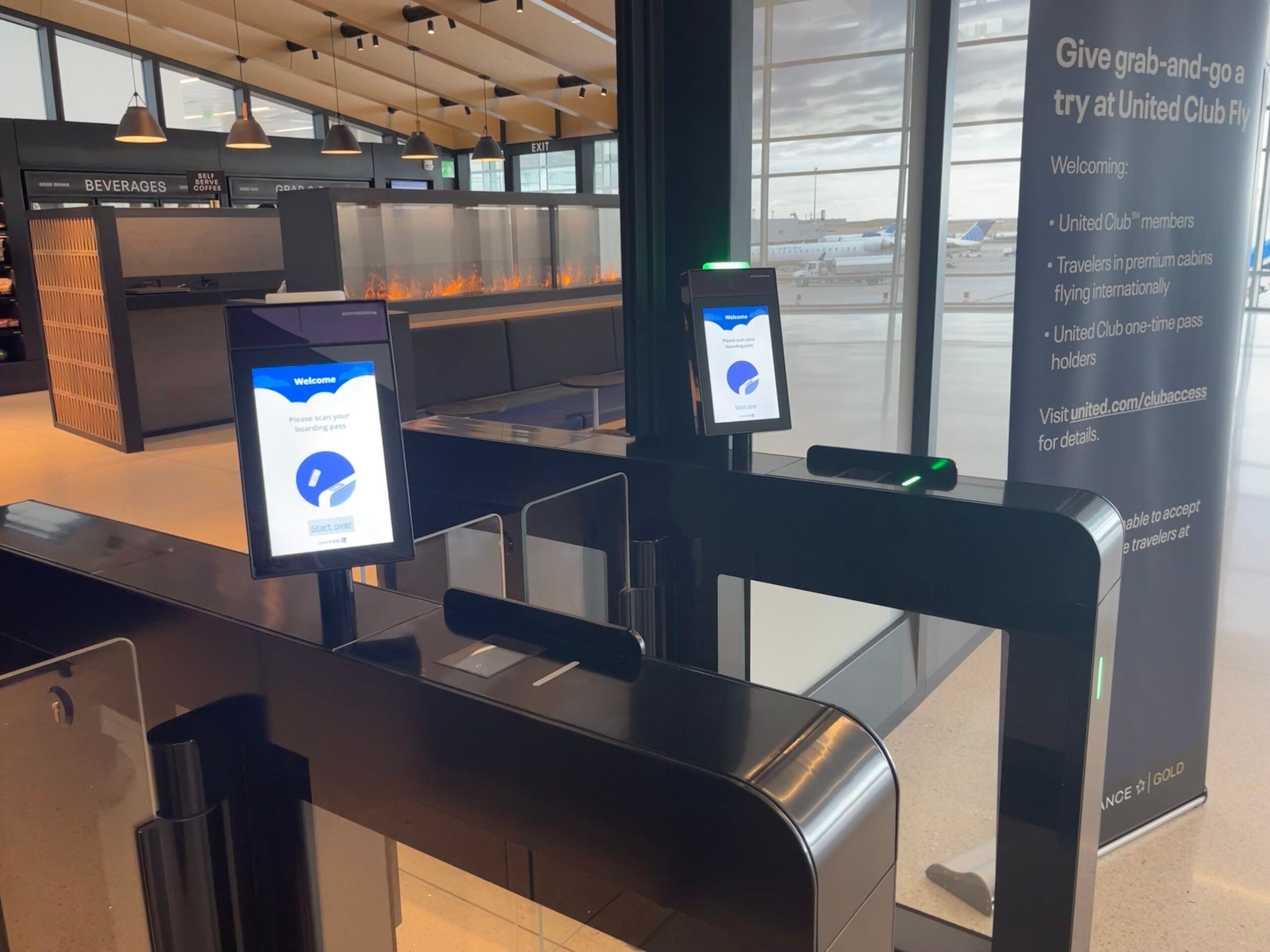 United Club Fly entrance