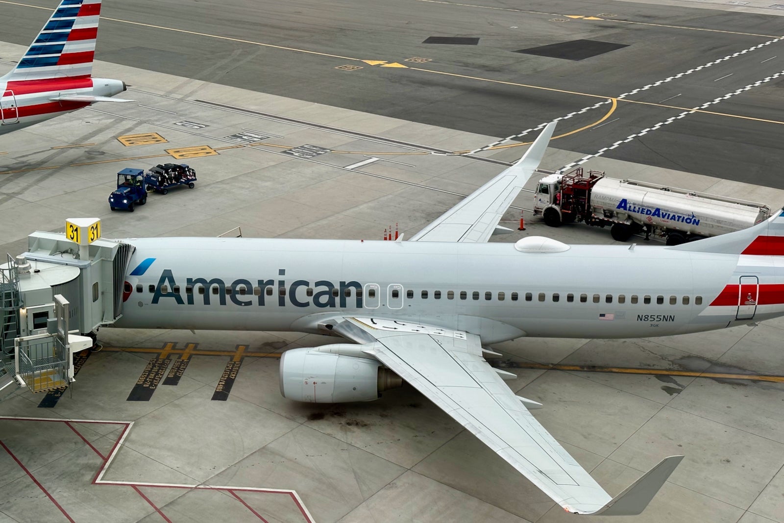 American Planes New York LaGuardia Boeing 737 Airbus