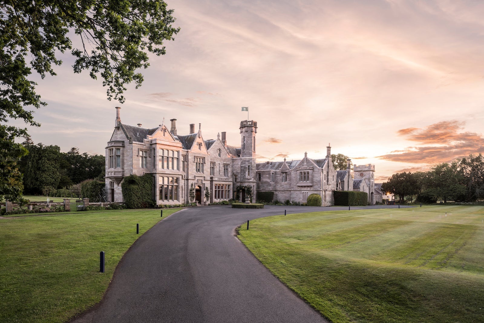 EDIDR_P0003 Castle Entrance Sunset