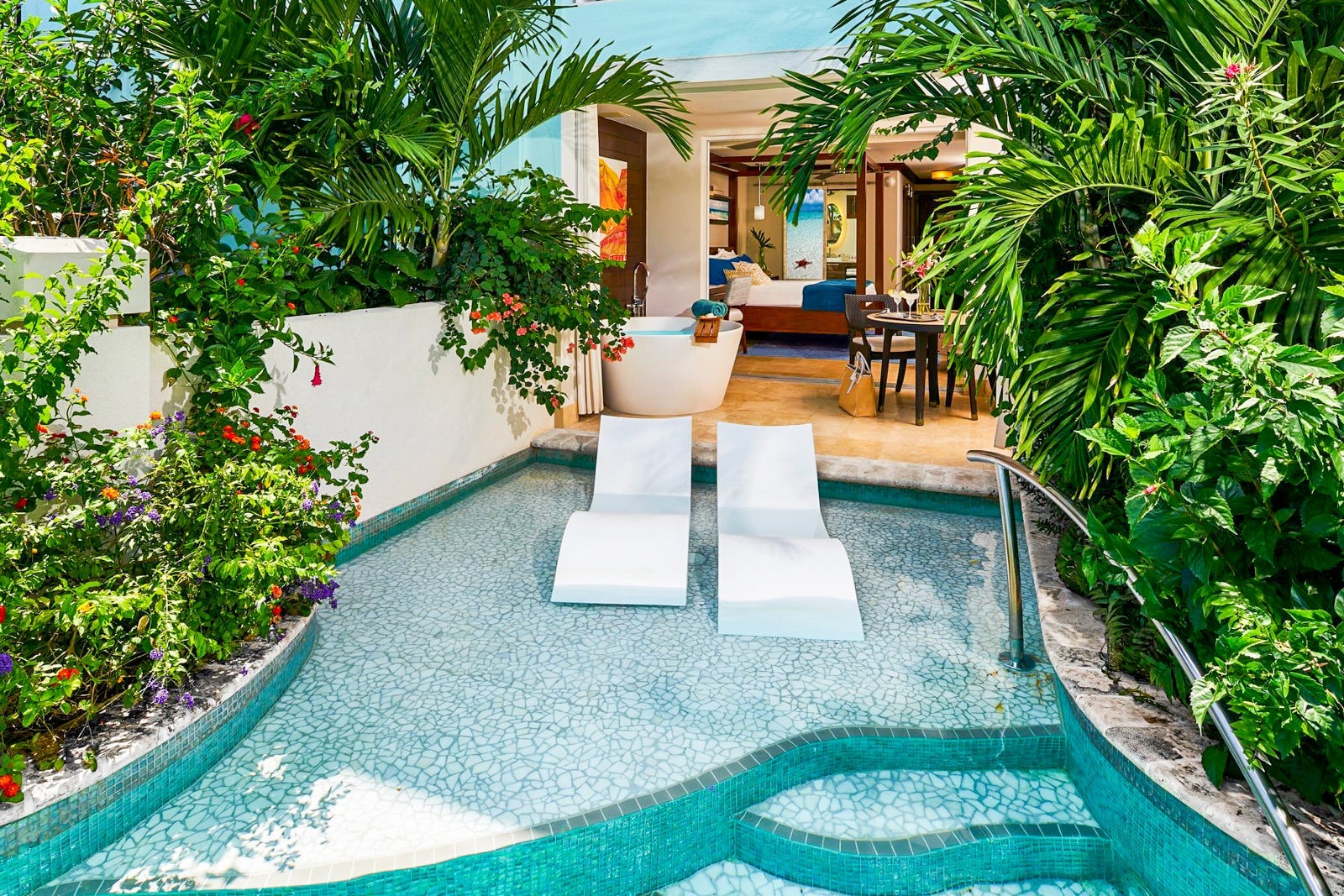 STEVE SANACORE/SANDALS GRAND ST. LUCIAN/FACEBOOK