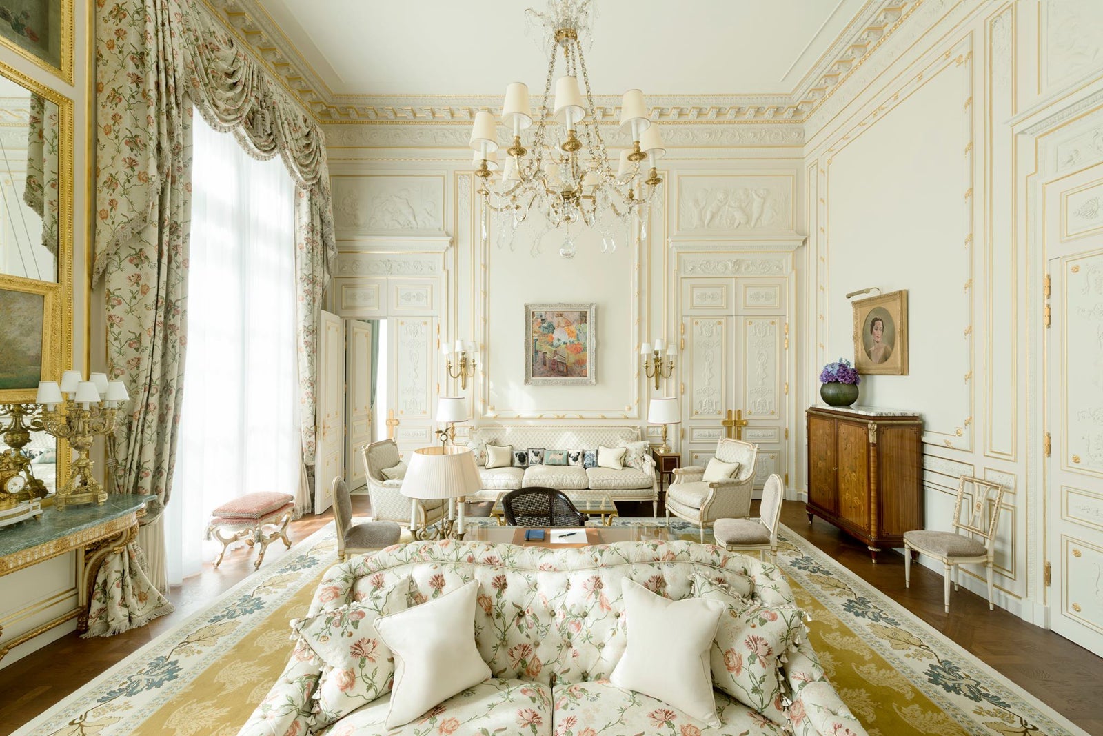 ornate guest room at Ritz Paris