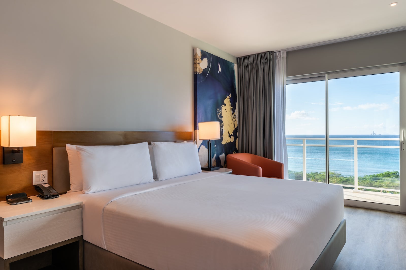 Embassy-Suites-by-Hilton-Aruba-Resort-1-King-Suite