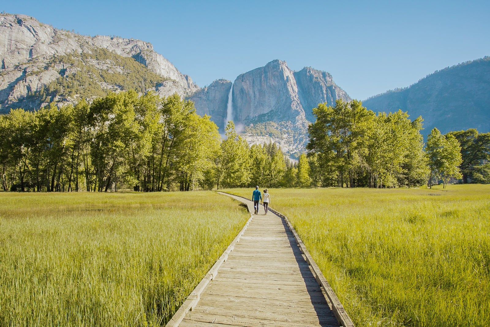 Sentinel Meadow boardwalk and view of Yosemite Falls