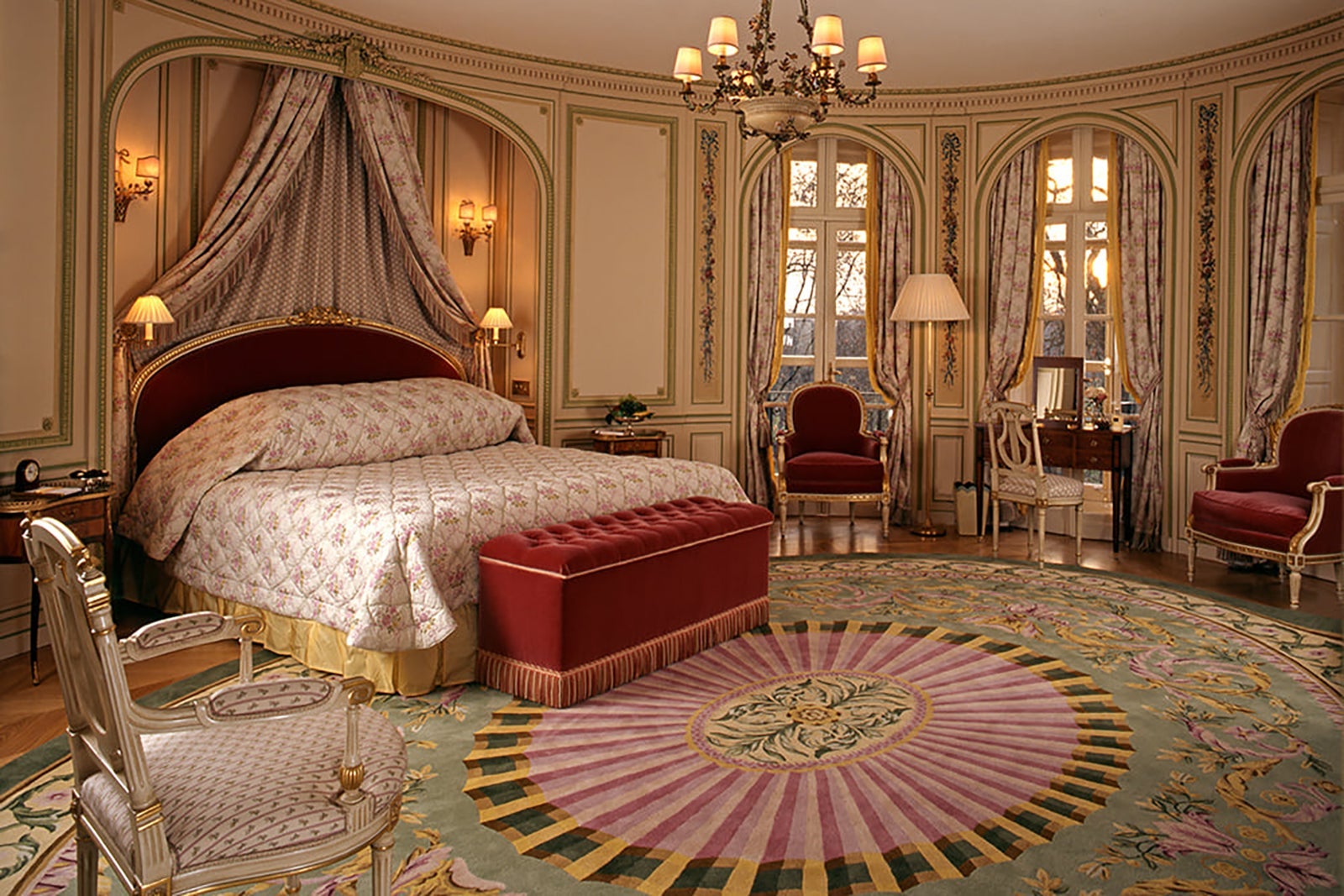 The Ritz London_Suite_Facebook