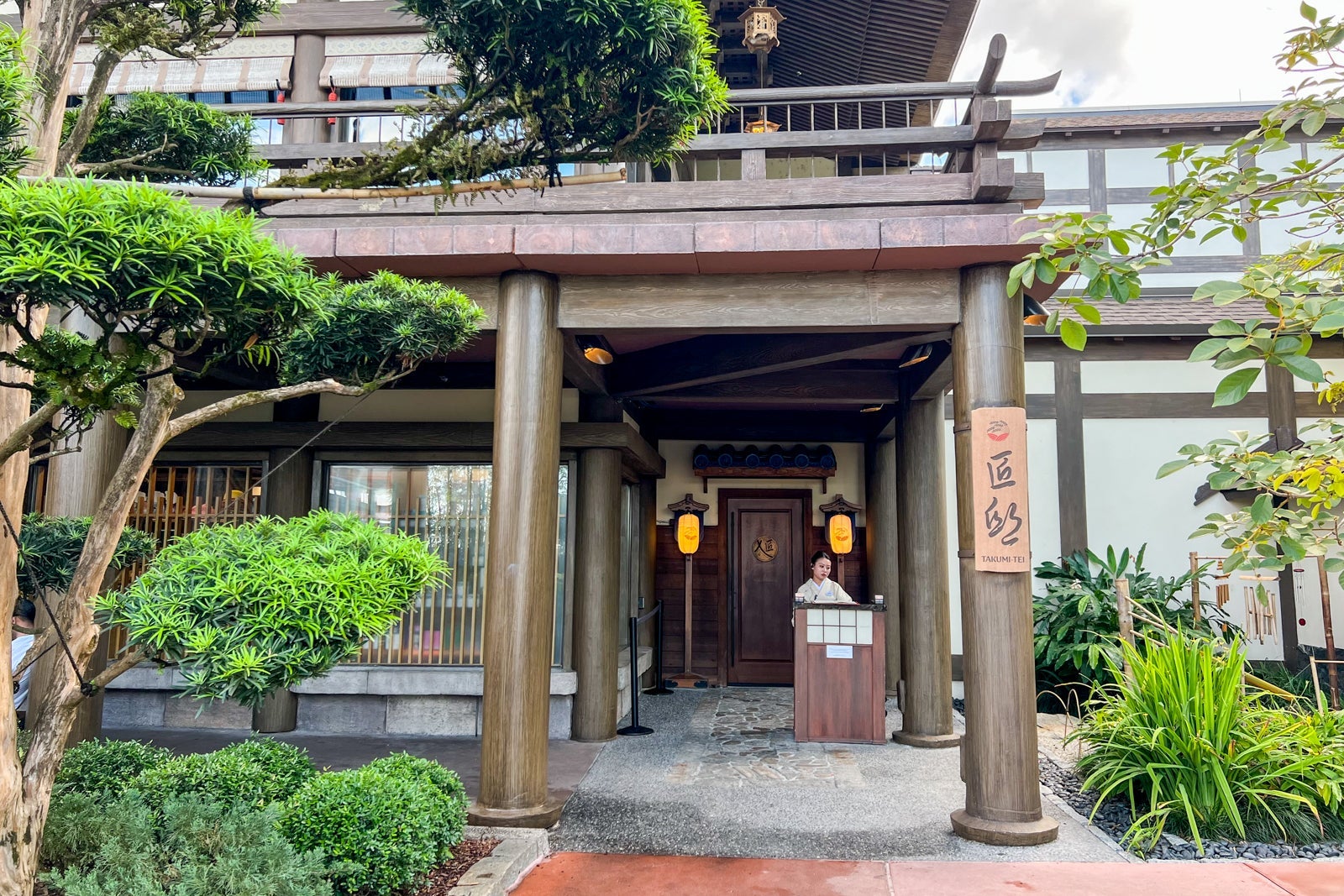 SUMMER HULL/THE POINTS GUY