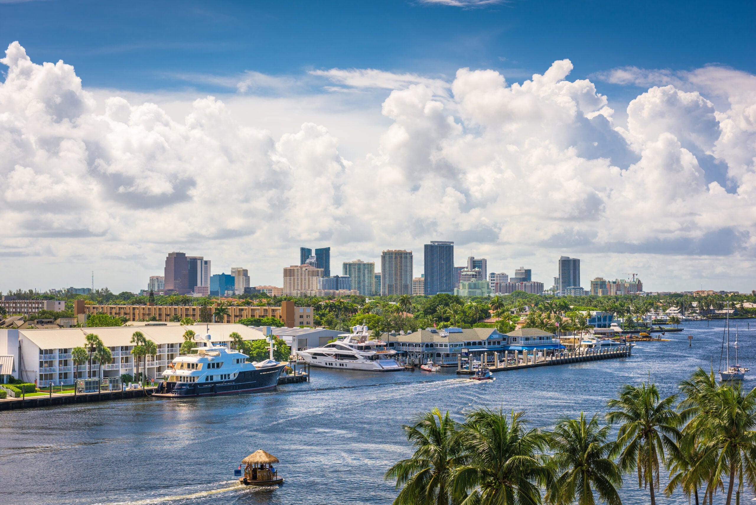 Fort Lauderdale, Florida, USA skyline on the river