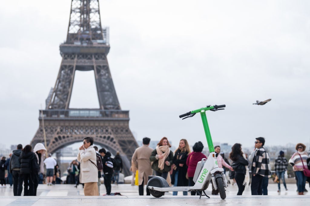 Rental E-Scooters in Paris as Residents Vote on Citywide Ban