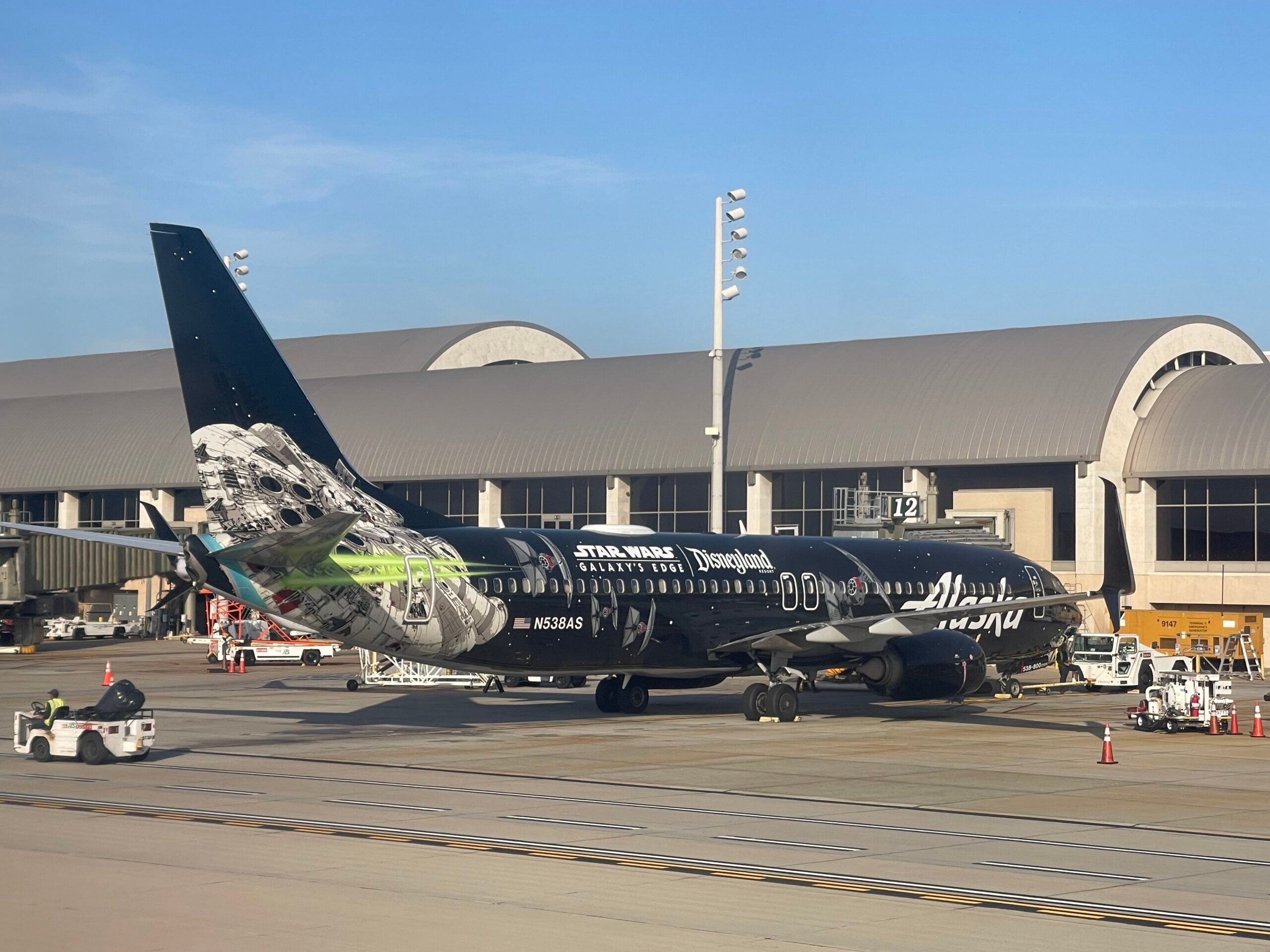 Star Wars Alaska Airlines Boeing 737-800