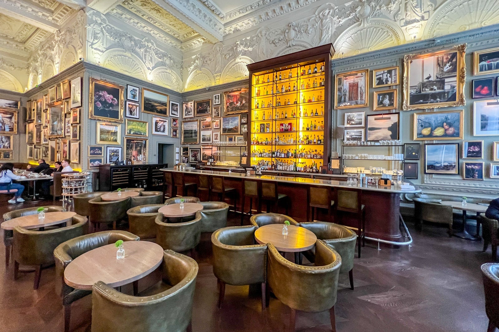 CLINT HENDERSON/THE POINTS GUY