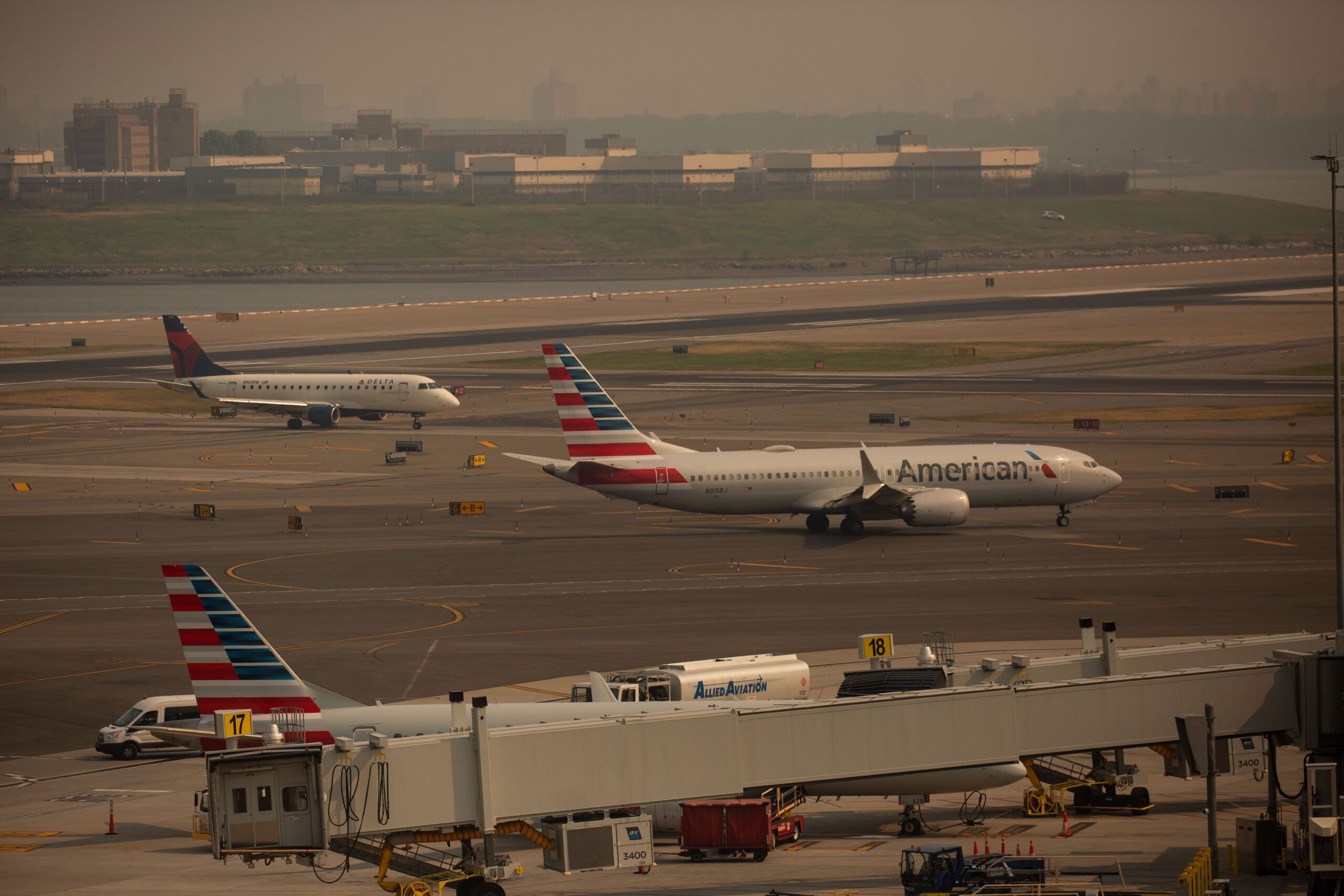 LaGuardia Groundstop Wildfire Smoke