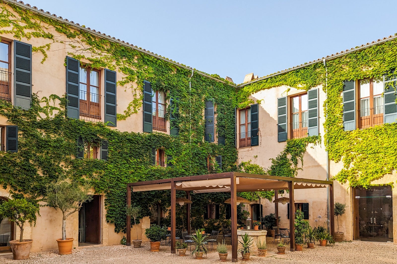 BEN SMITHSON/THE POINTS GUY