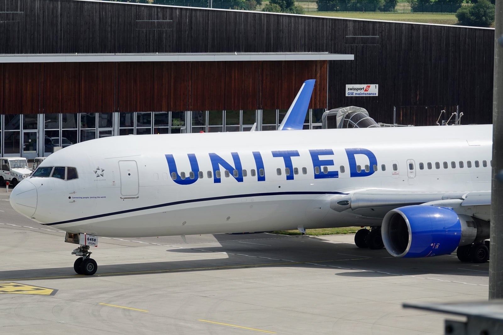 United Airlines Boeing 767-300ER Zurich