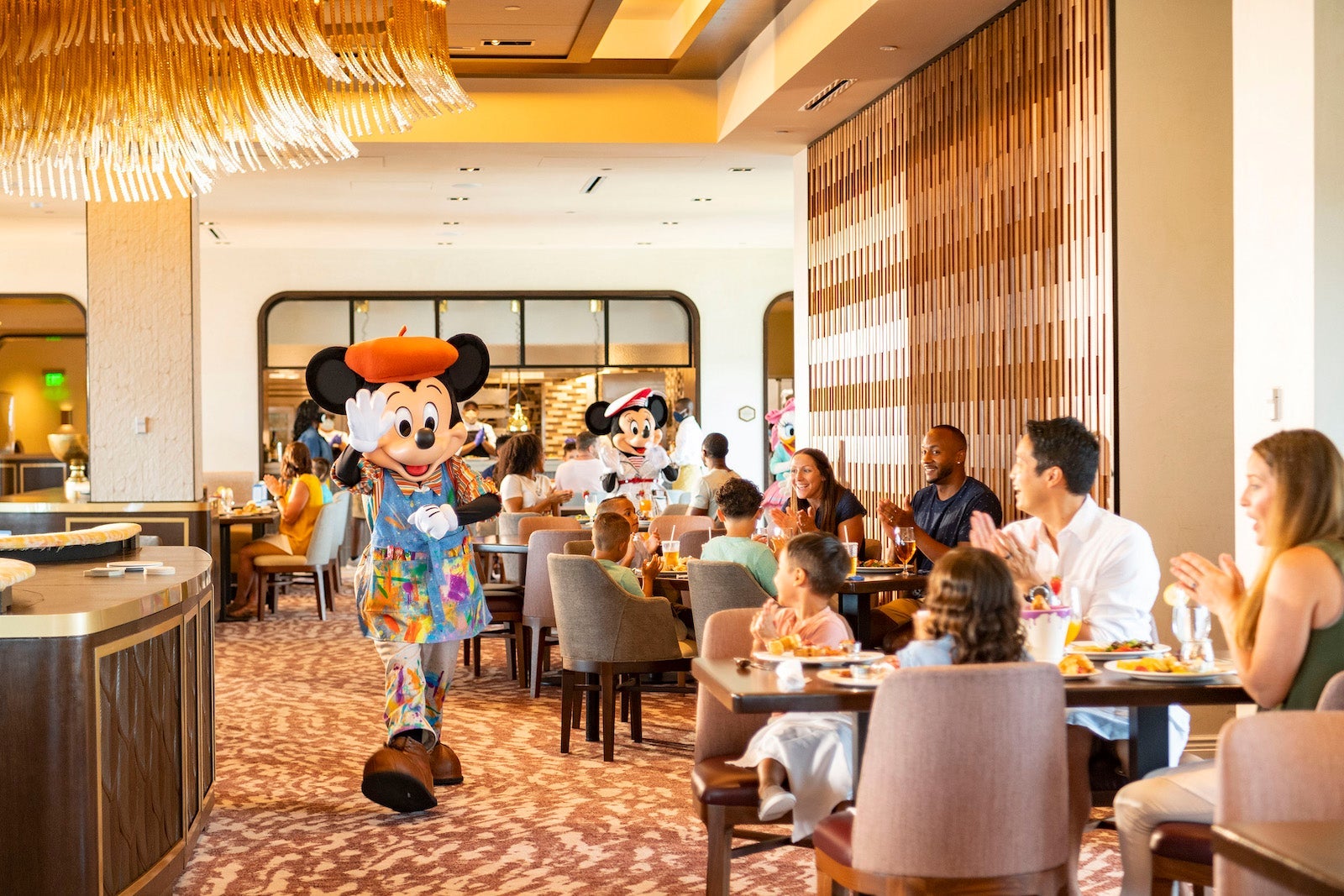 Character Dining at Topolino's Terrace – Flavors of the Riviera