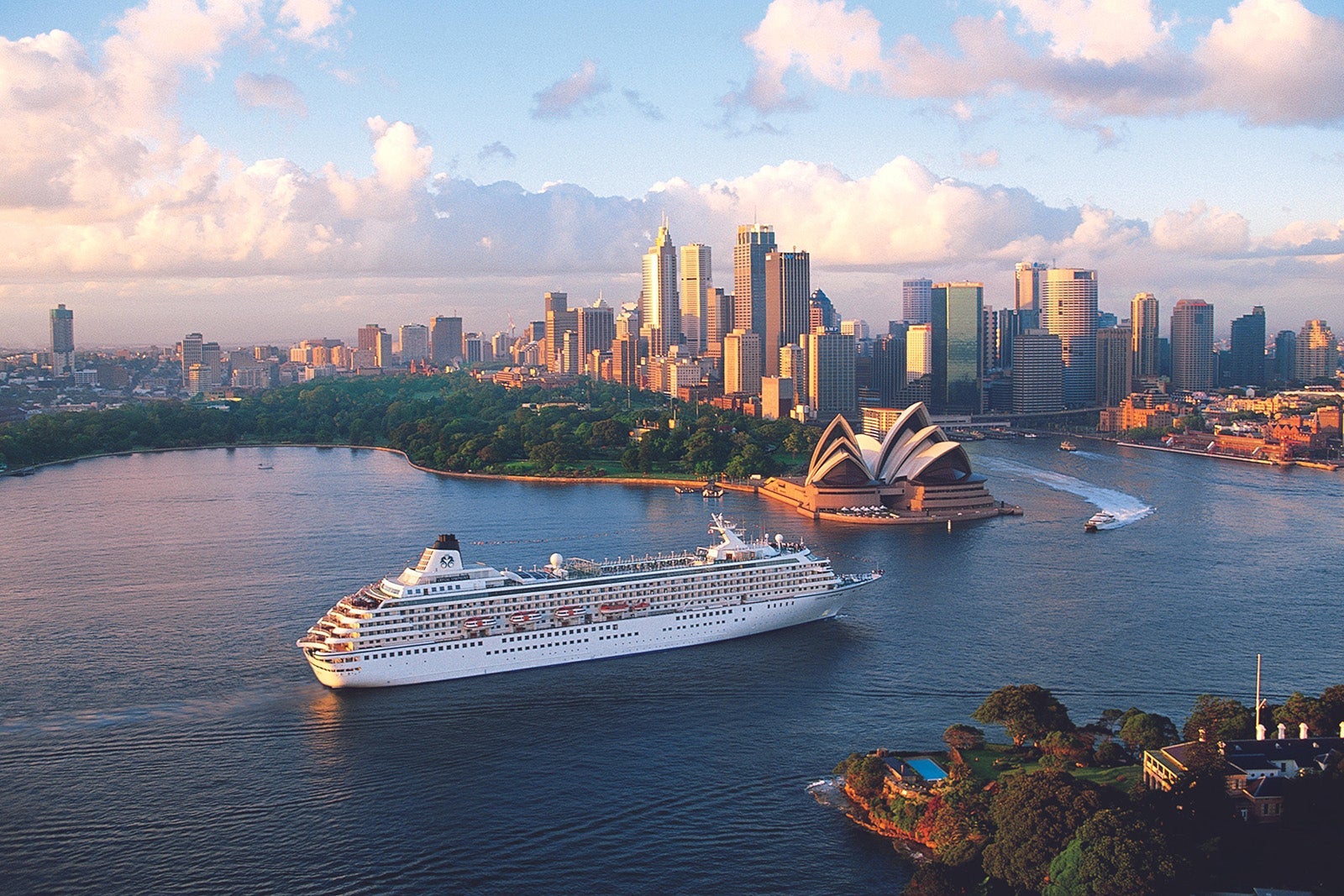 Crystal Cruises Symphony in Sydney