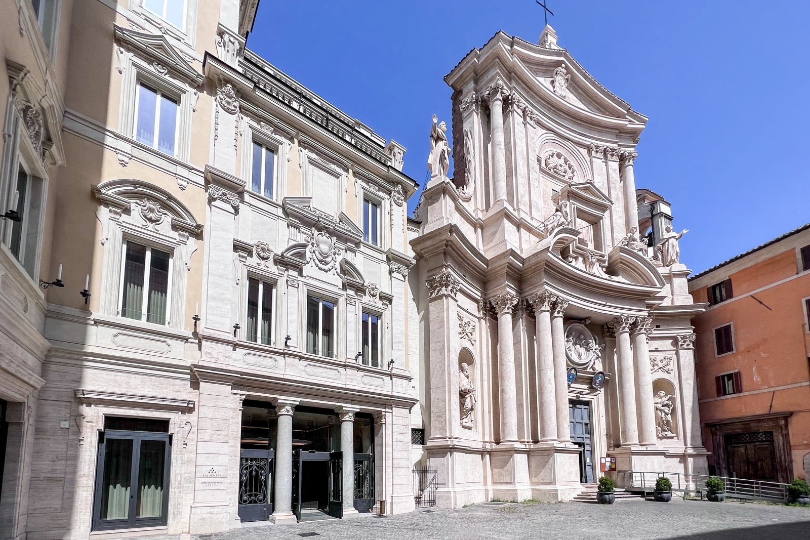 CAMERON SPERANCE/THE POINTS GUY