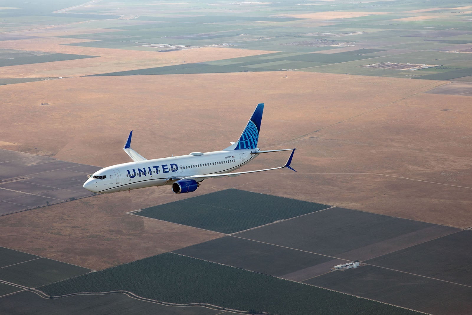 737-8 United Airlines