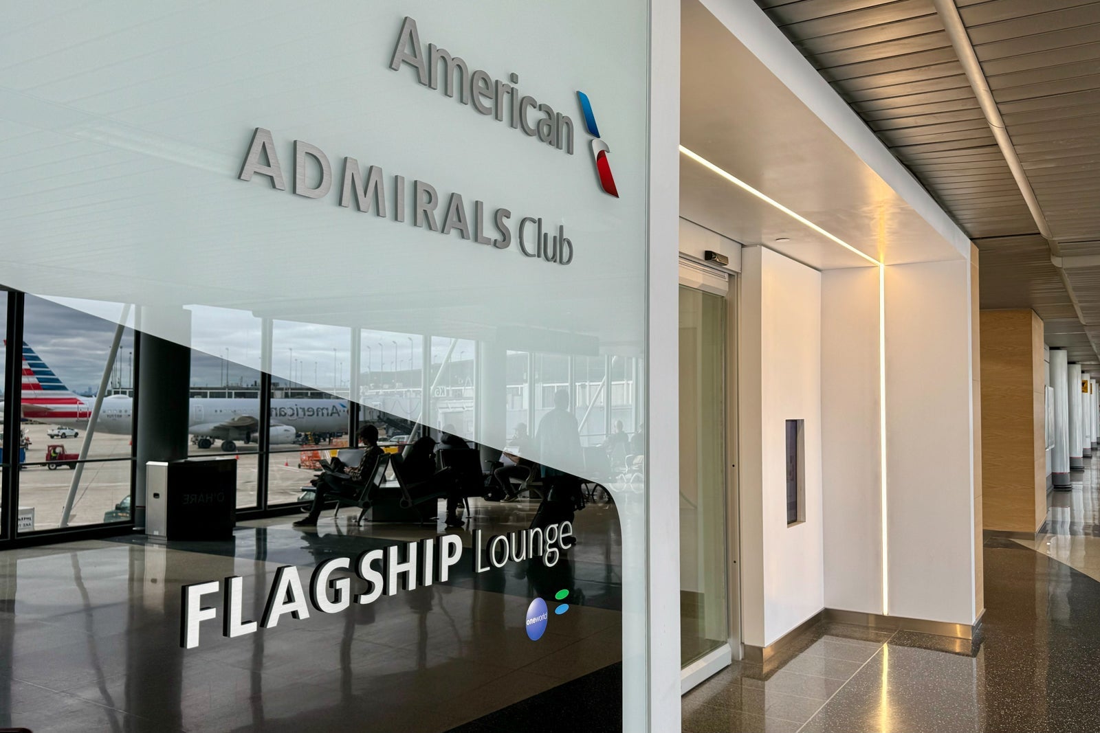 American Flagship Lounge Chicago O'Hare ORD