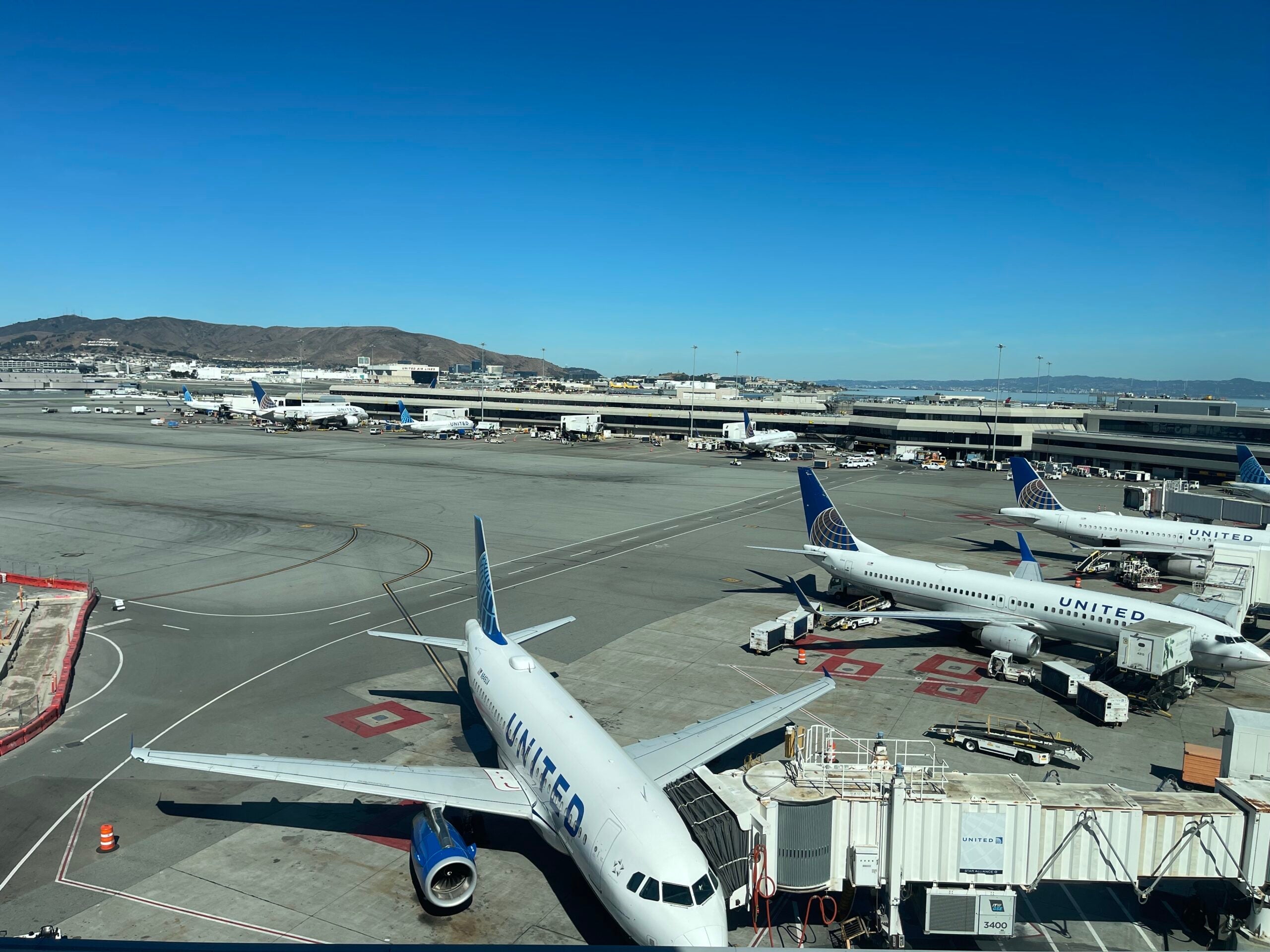 United Airlines planes at SFO