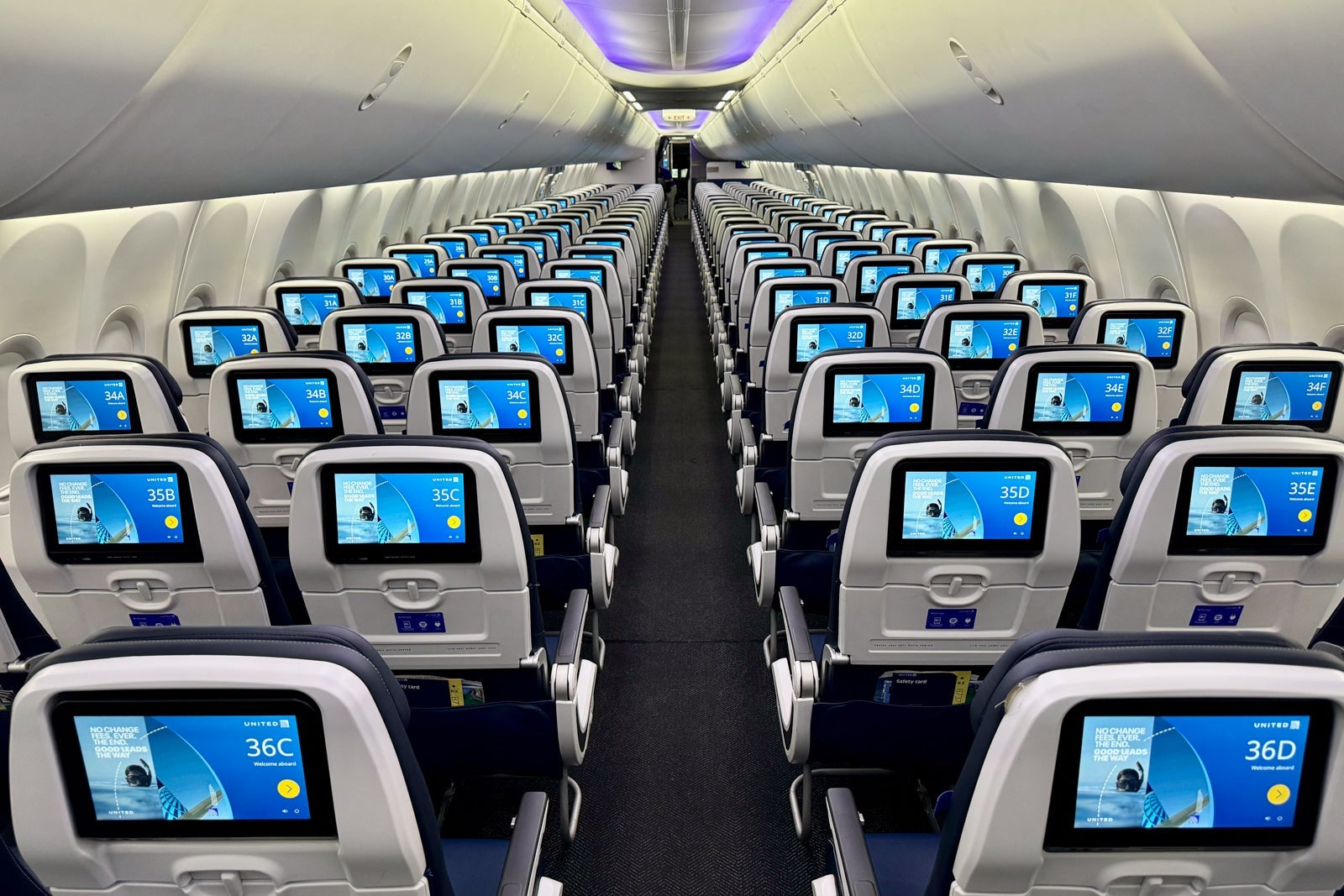 United Boeing 737 MAX 9 First Economy Plus Welcome Area
