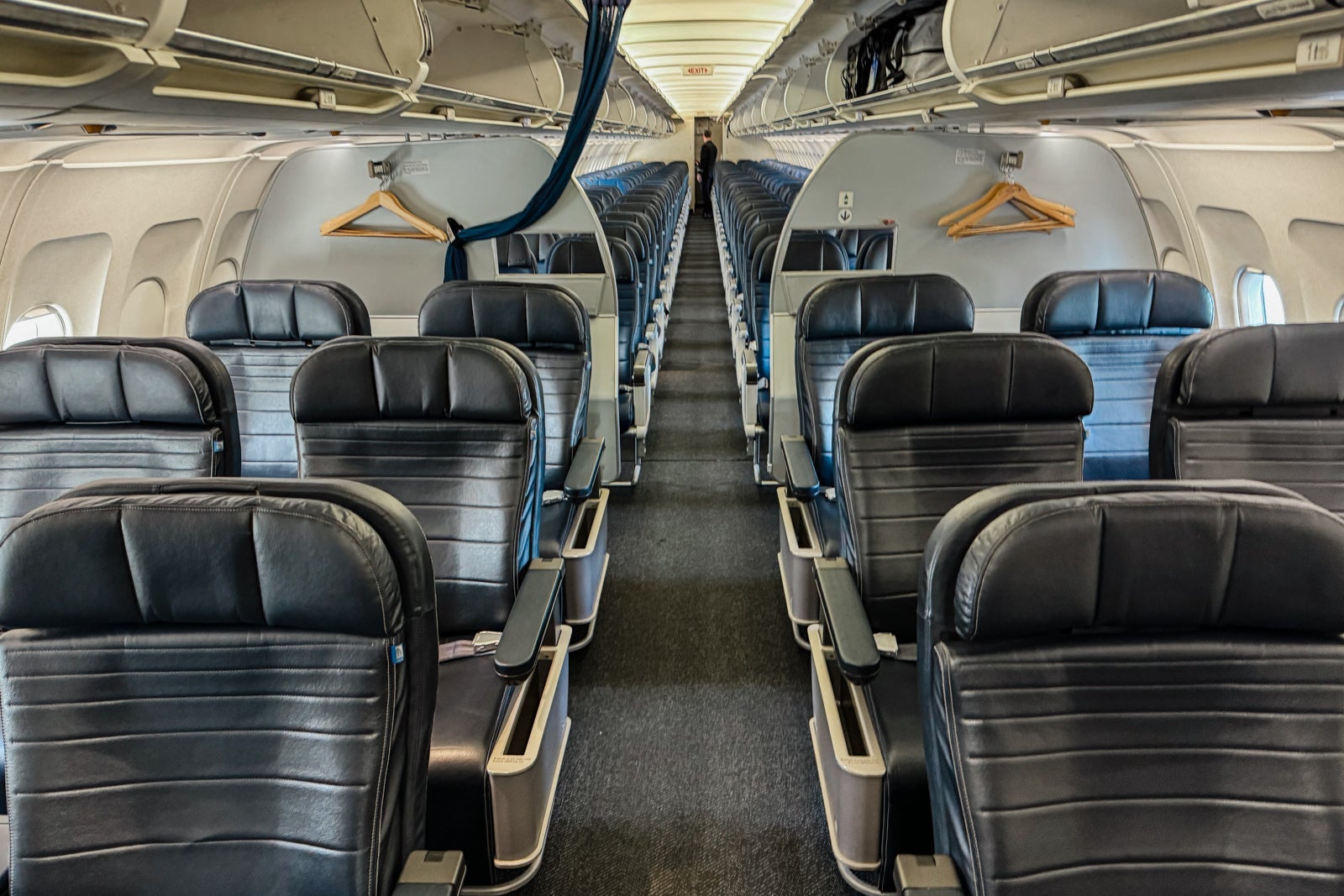 United Airlines A320 first-class seats