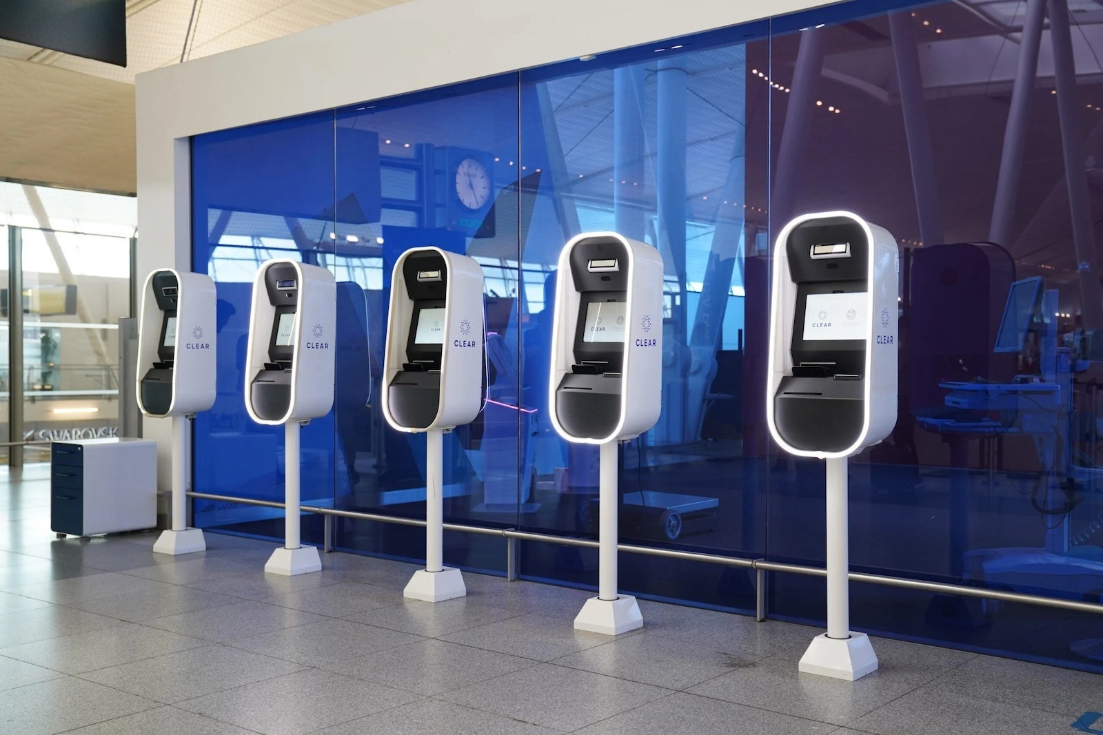 CLEAR_Plus_Pod_03_RGB-scaled (1)