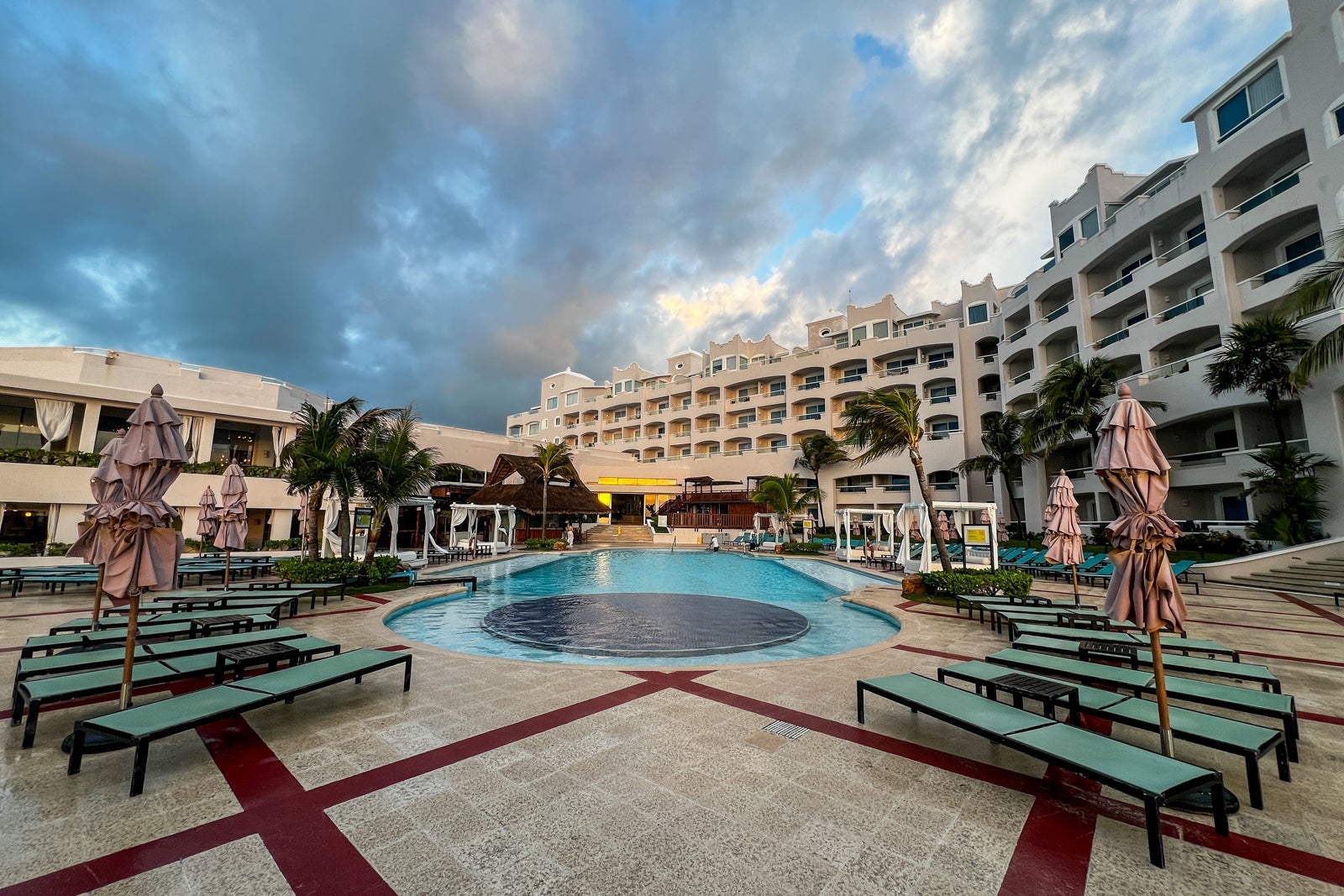 Wyndham Altra Cancun