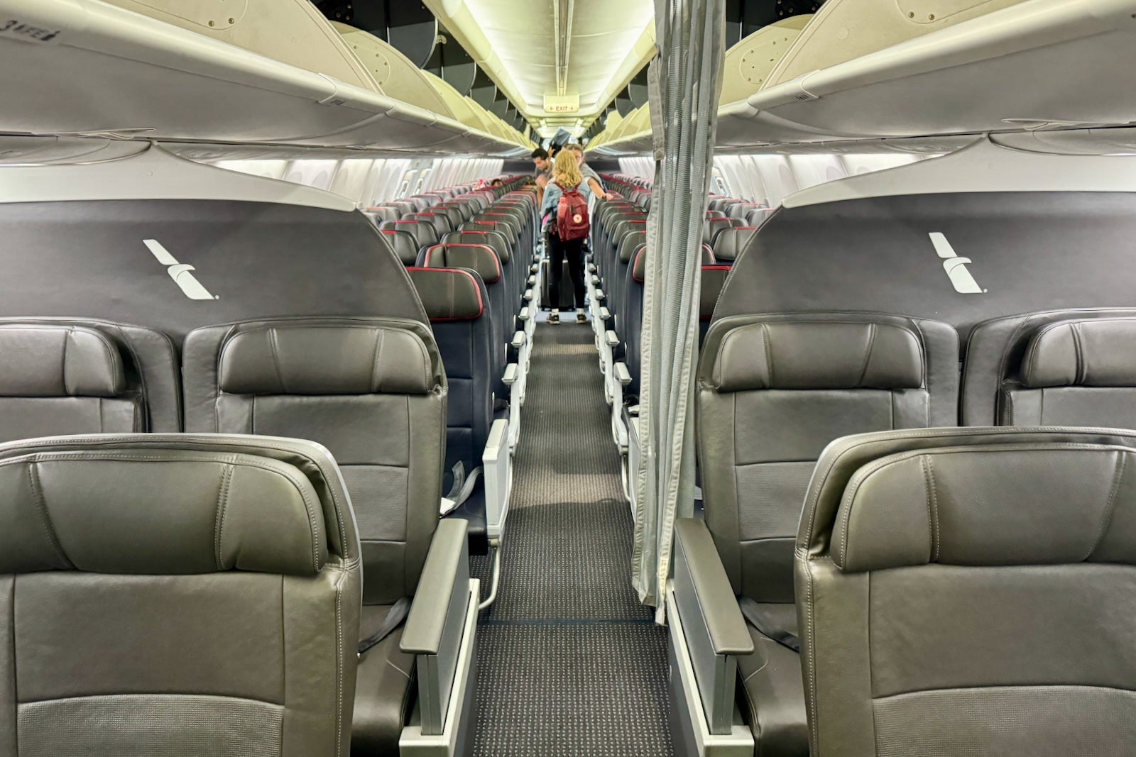 American Airlines Boeing 737 St. Kitts Miami