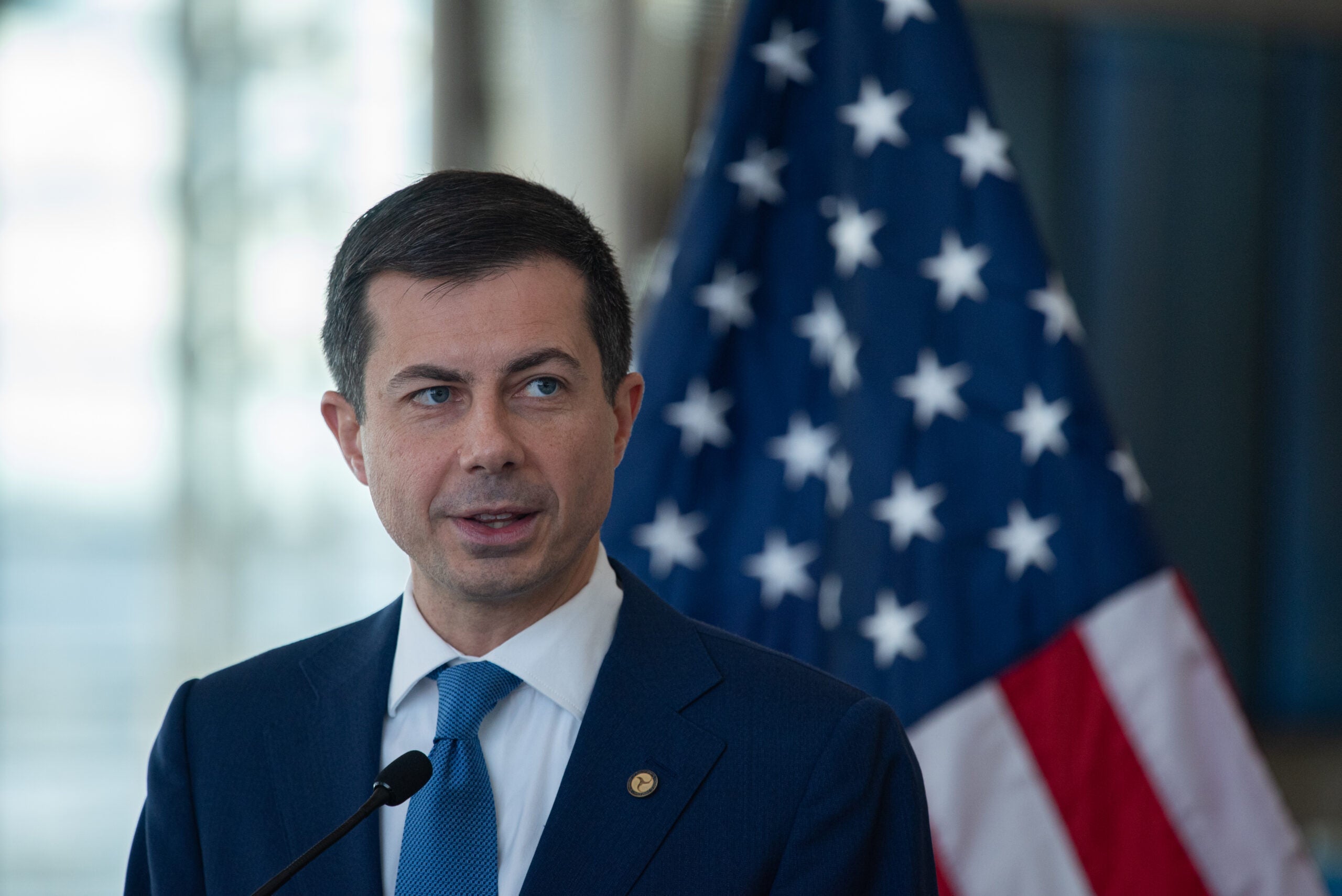 Secretary Buttigieg and FAA Administrator Whitaker Hold Holiday Travel News Conference