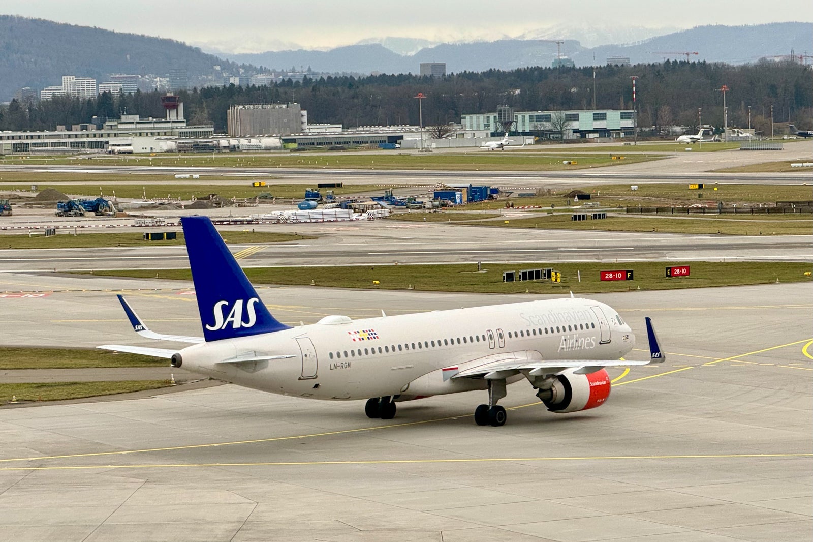 SAS Airbus A320neo Zurich Airport ZRH