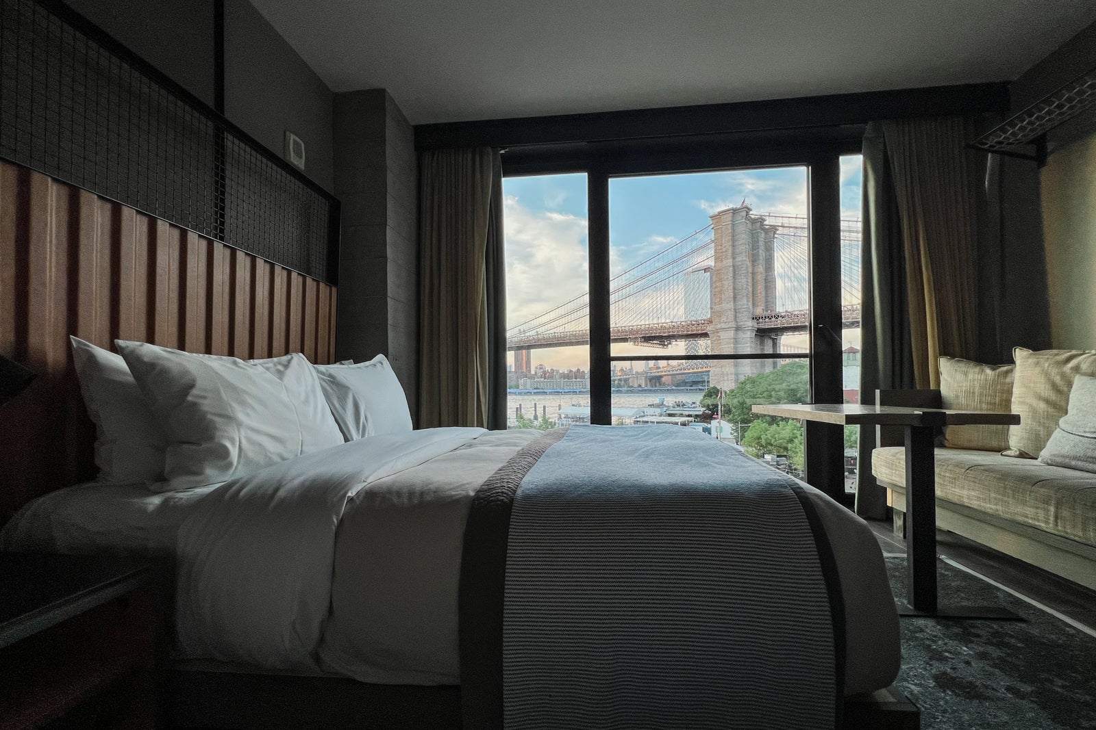 SUMMER HULL/THE POINTS GUY