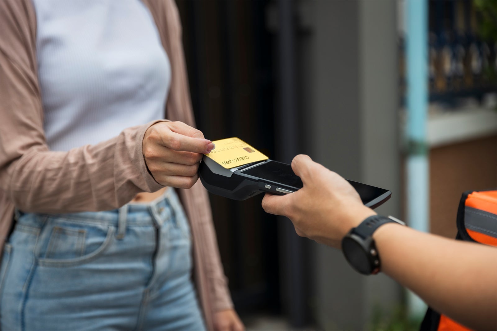 Gold Card Payment_Suriyapong Thongsawang