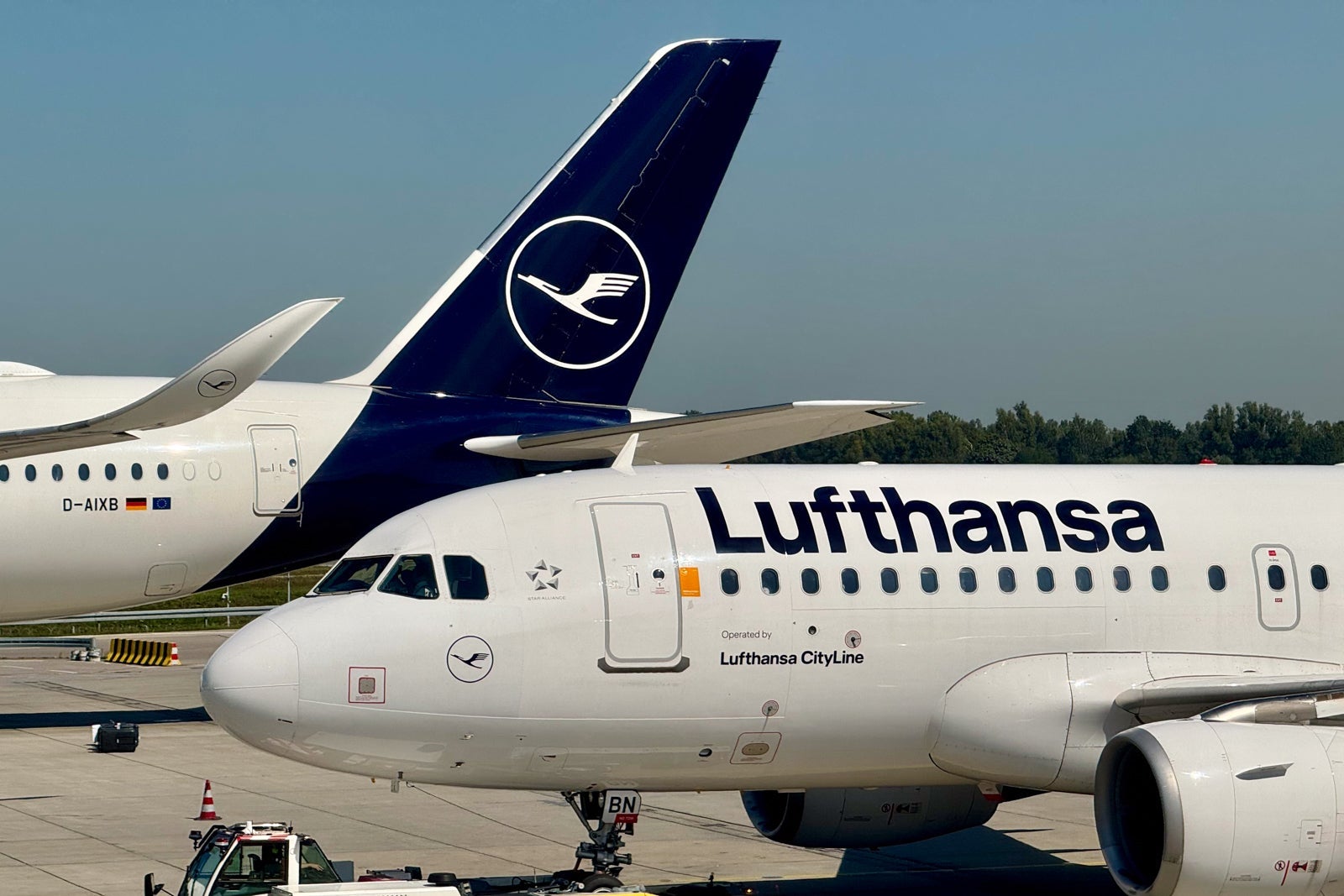 Lufthansa Airbus A319 A350