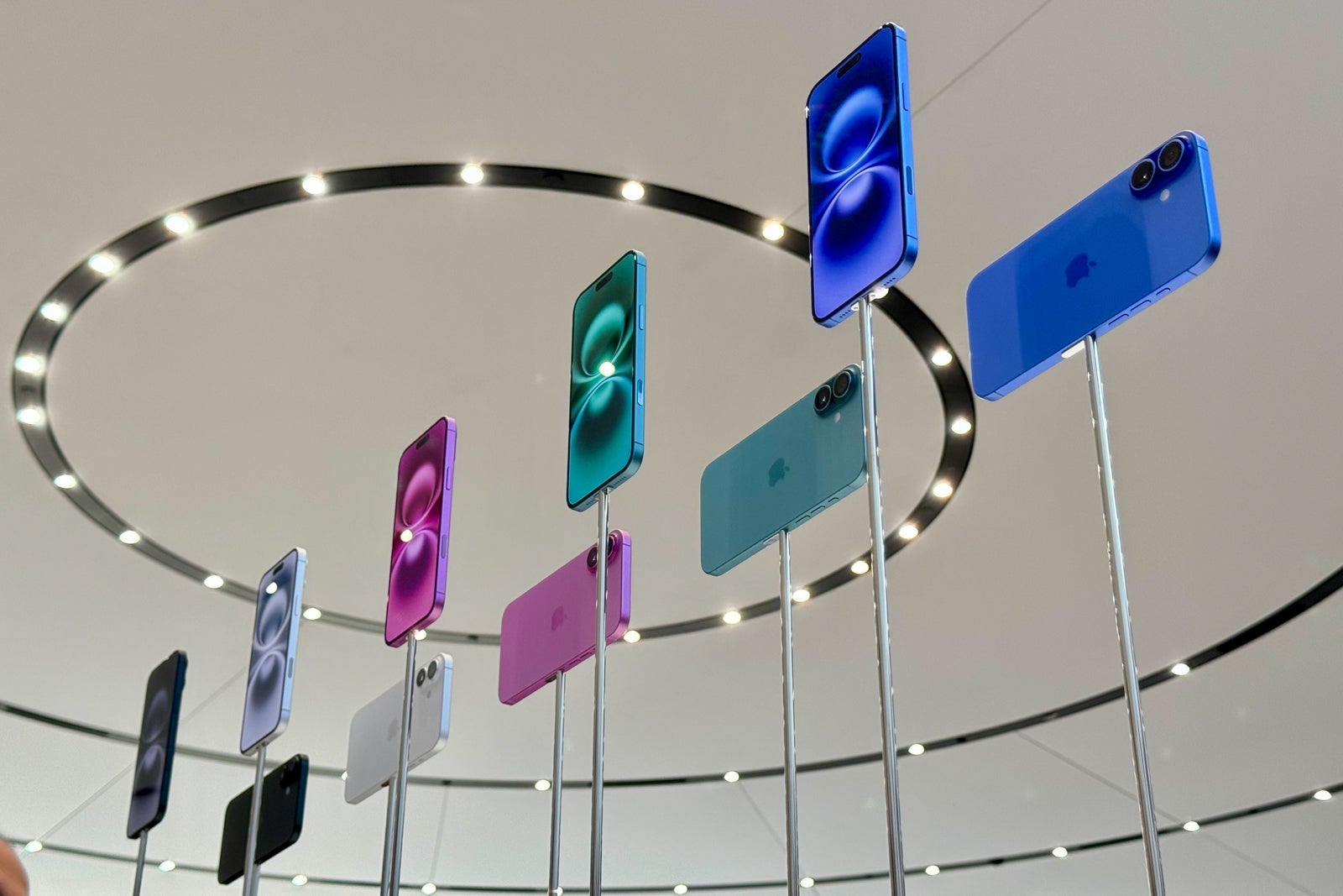 Apple It's Glowtime iPhone Watch AirPods