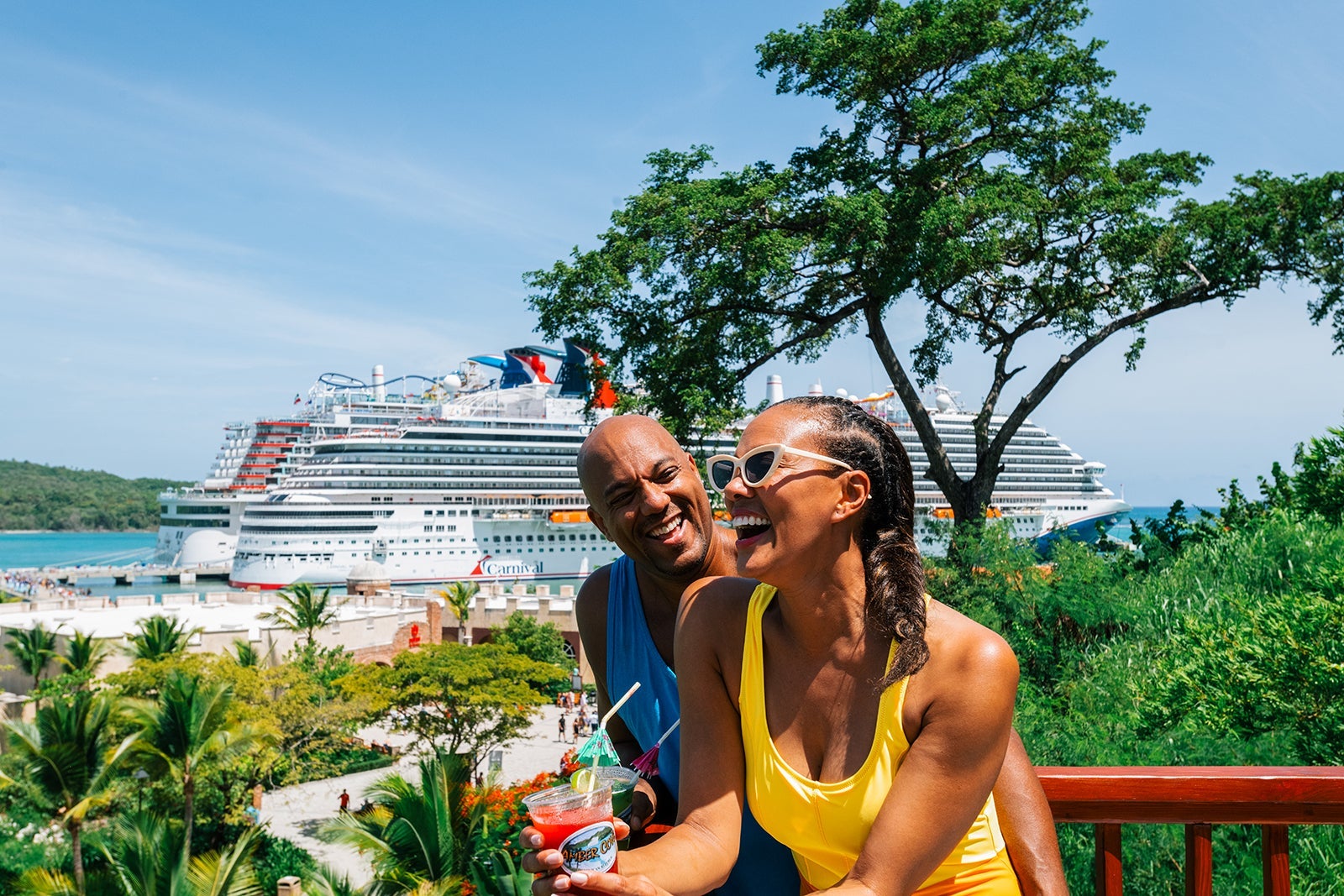 Lifestyle on Mardi Gras, Amber Cove