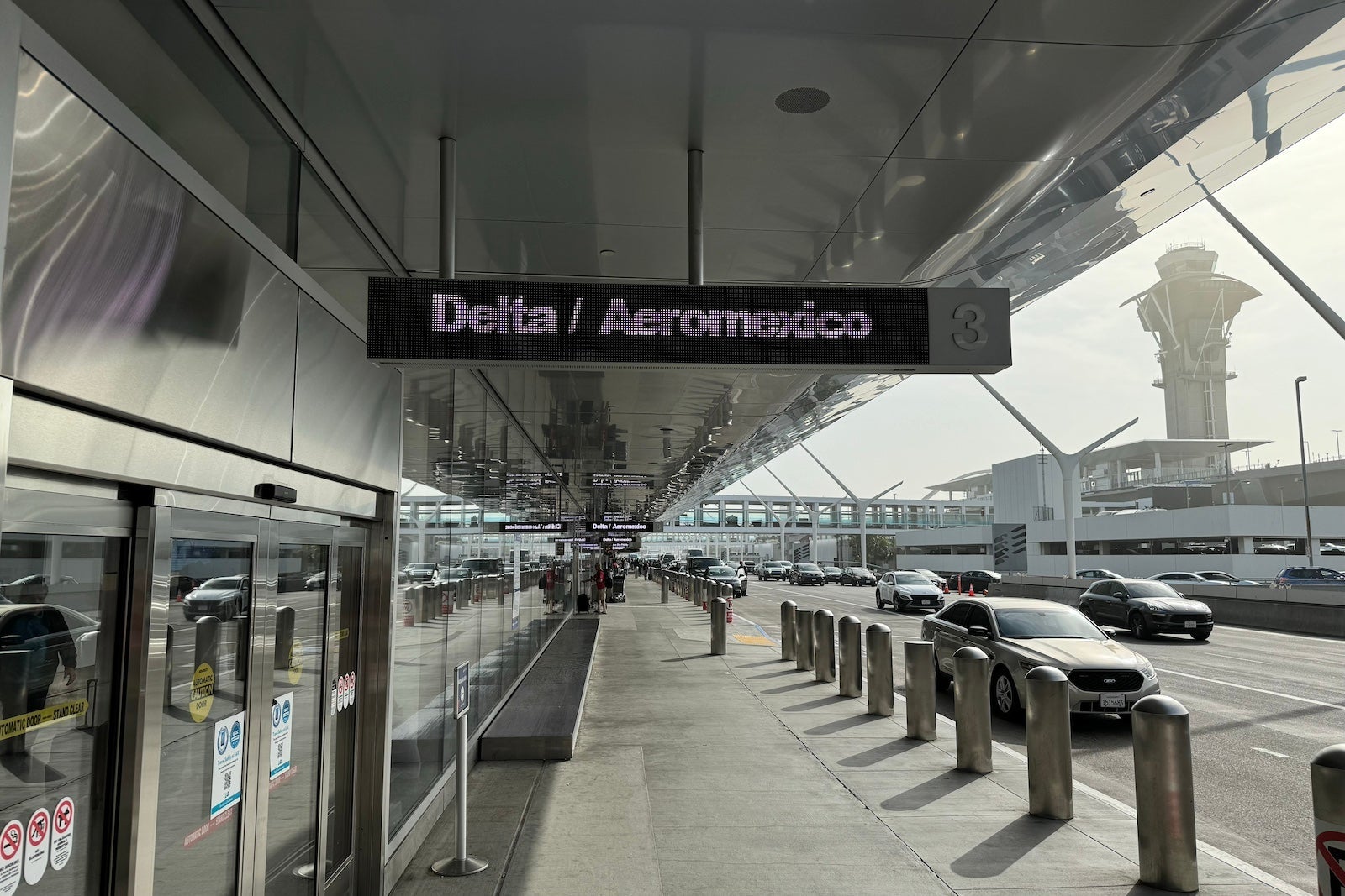 delta aeromexico sign LAX