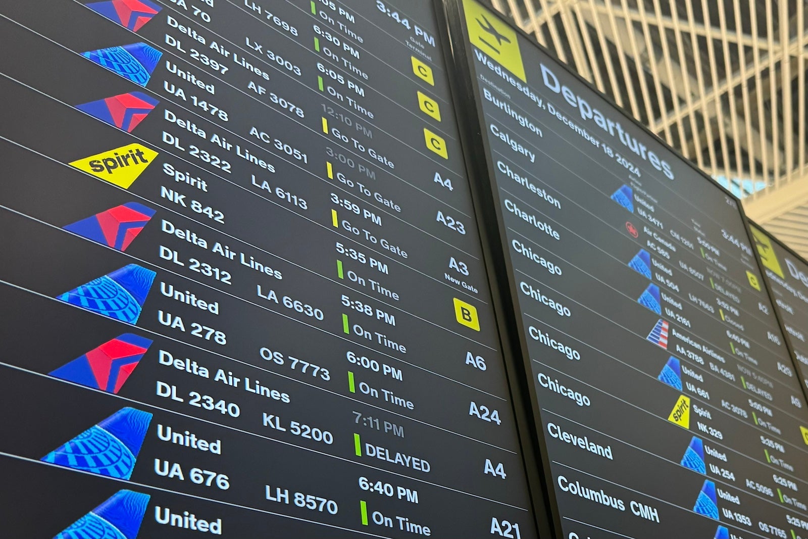 departures board ewr