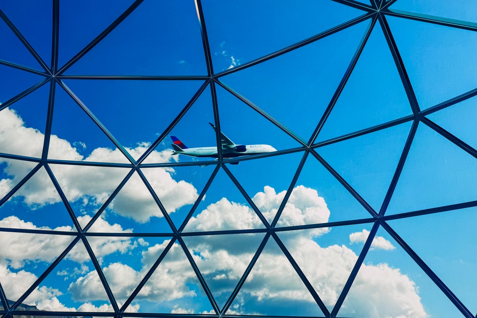 SEAN CUDAHY/THE POINTS GUY