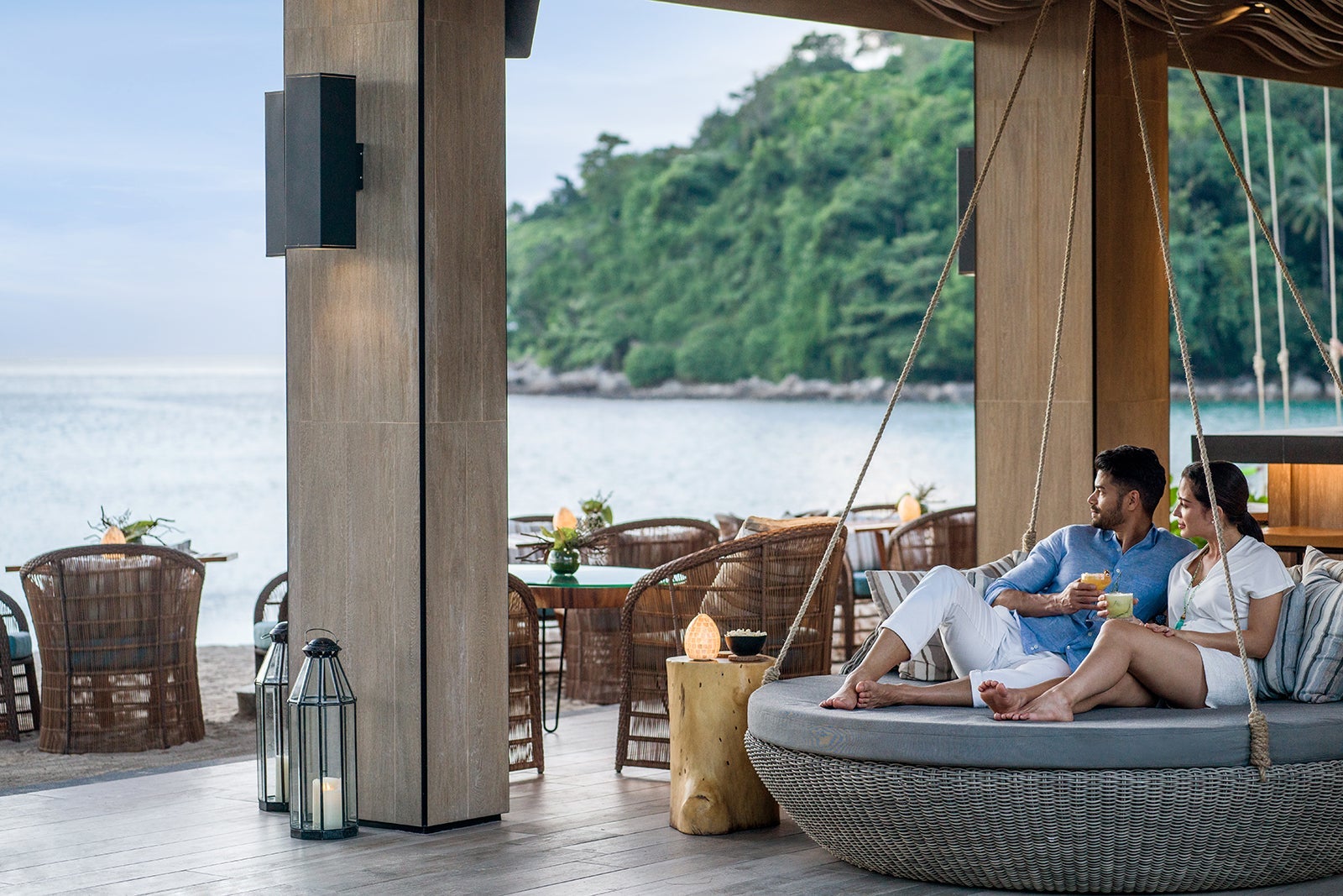 20250129_Valentine's Day Hotel Packages_InterContinental Phuket Resort_Bar Lounge